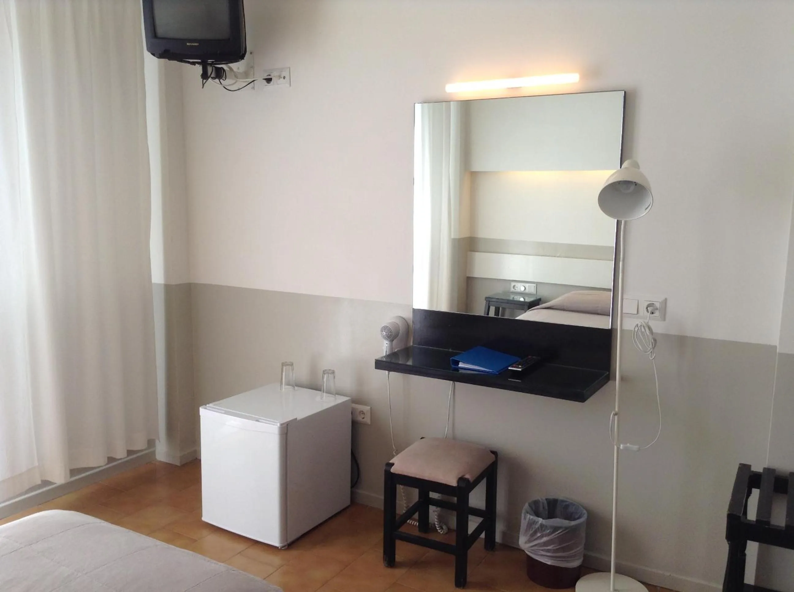 TV and multimedia in Kamari Beach Hotel