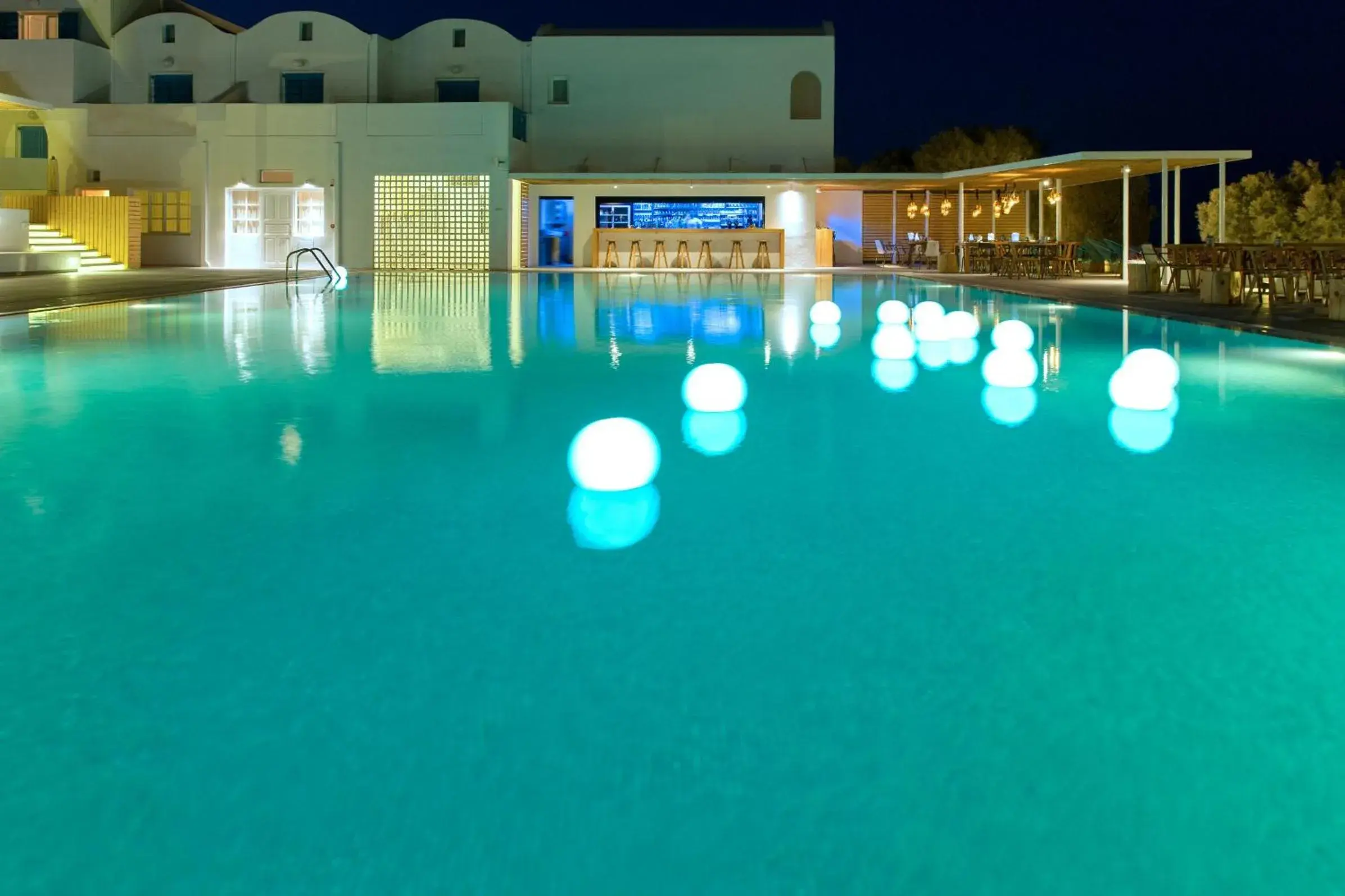 Swimming pool in Kamari Beach Hotel Swimming pool in Kamari Beach Hotel