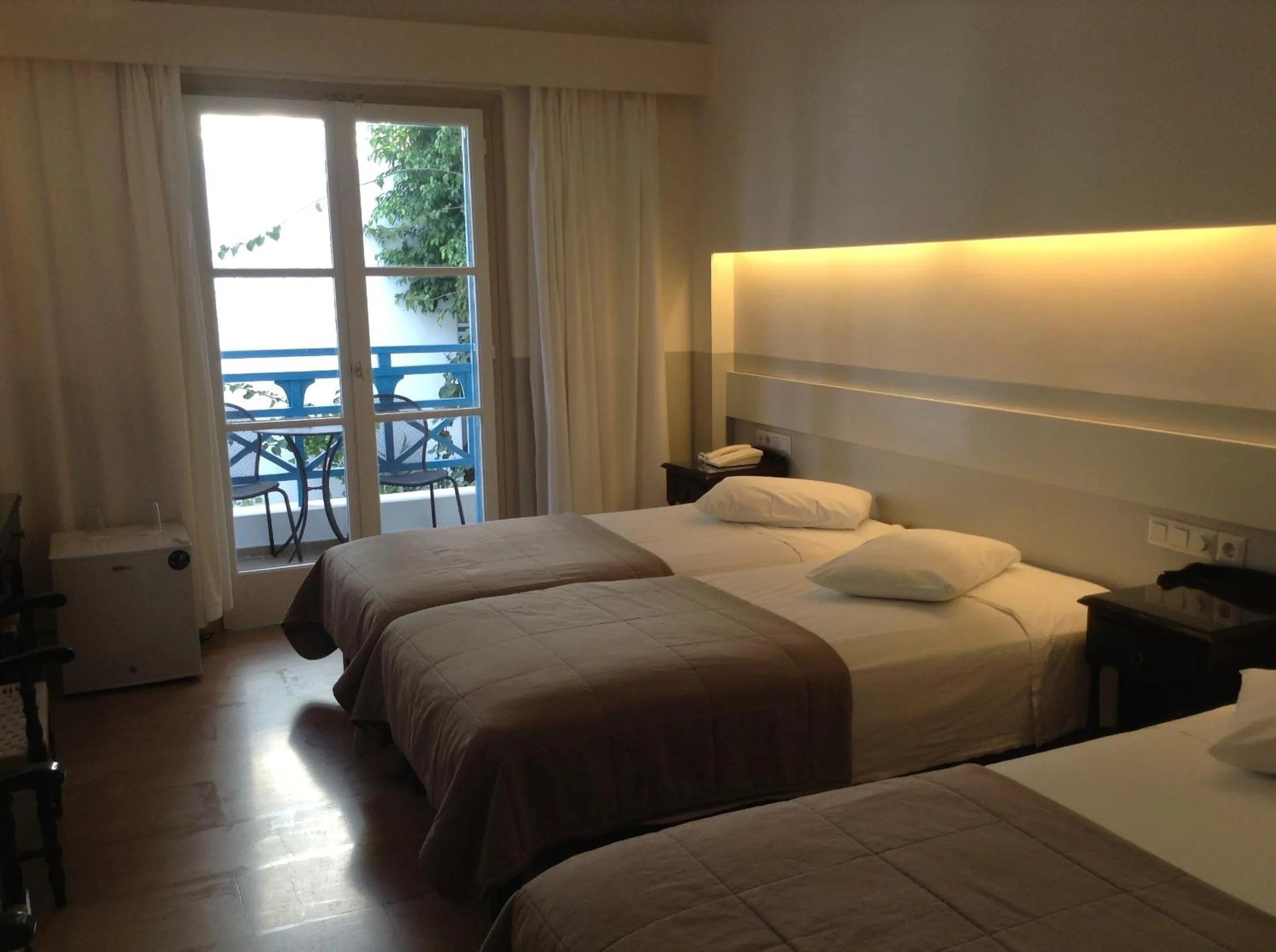 Bed in Kamari Beach Hotel