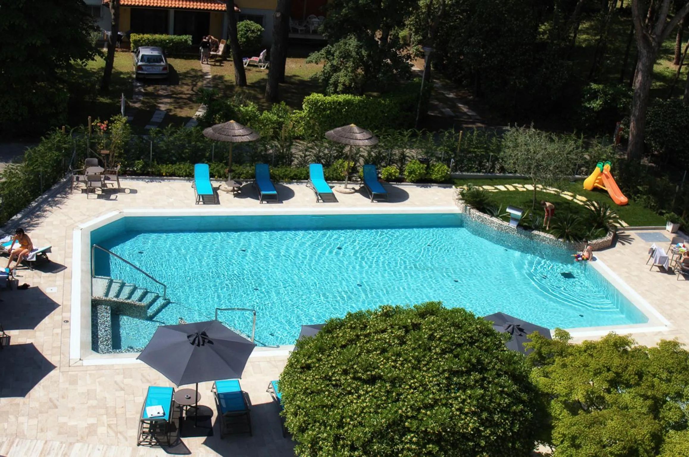 Swimming pool in Hotel Arizona