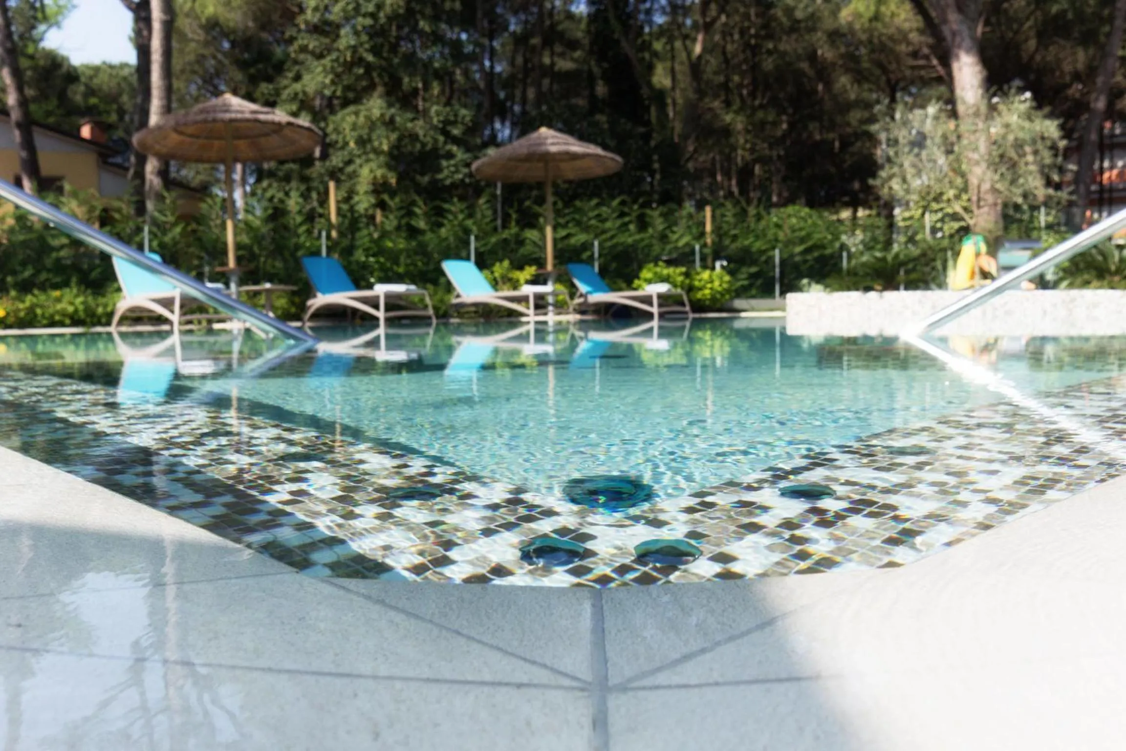 Swimming pool in Hotel Arizona