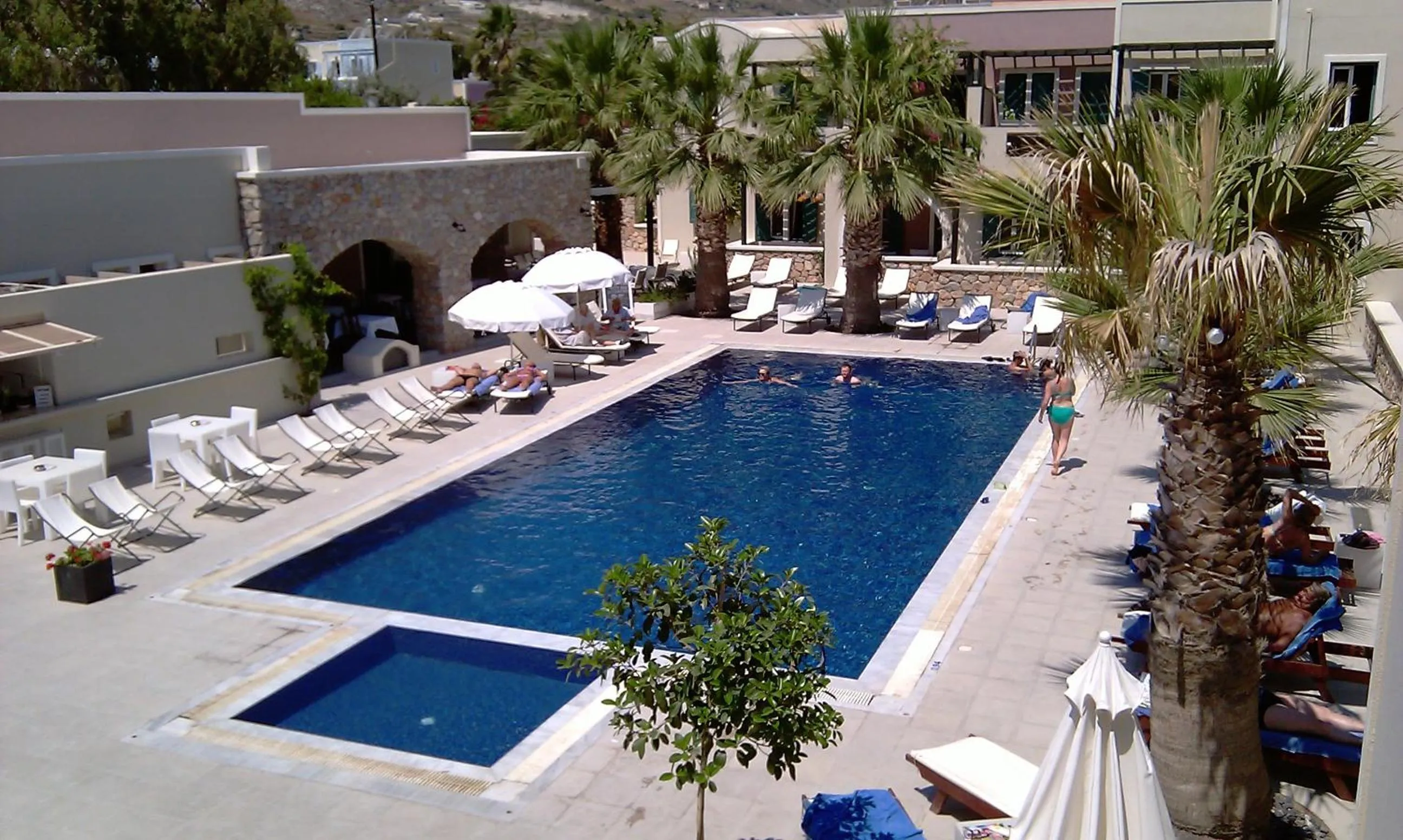 Day in Rose Bay Hotel