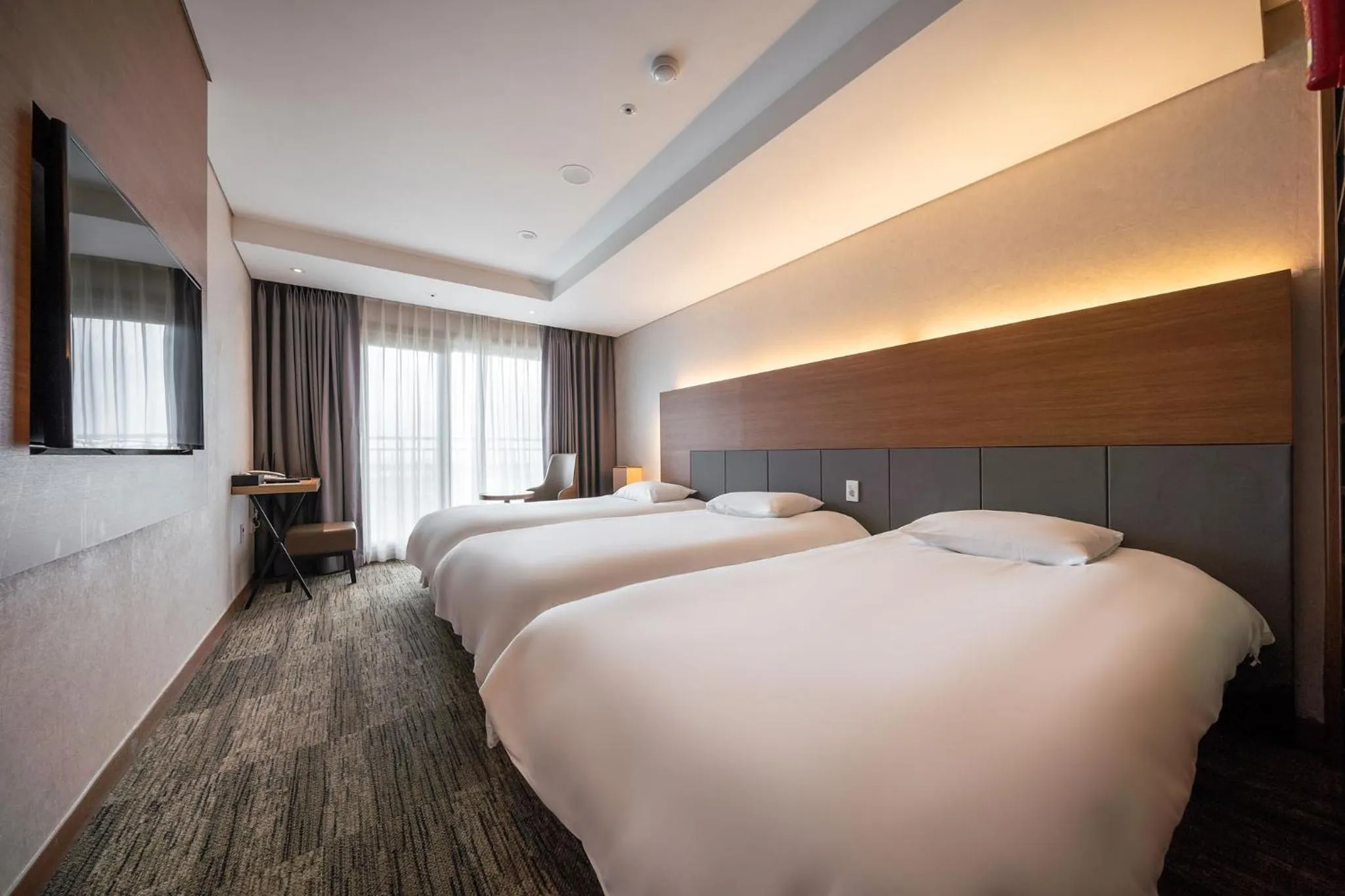 Golden Tulip Jeju Seongsan Hotel