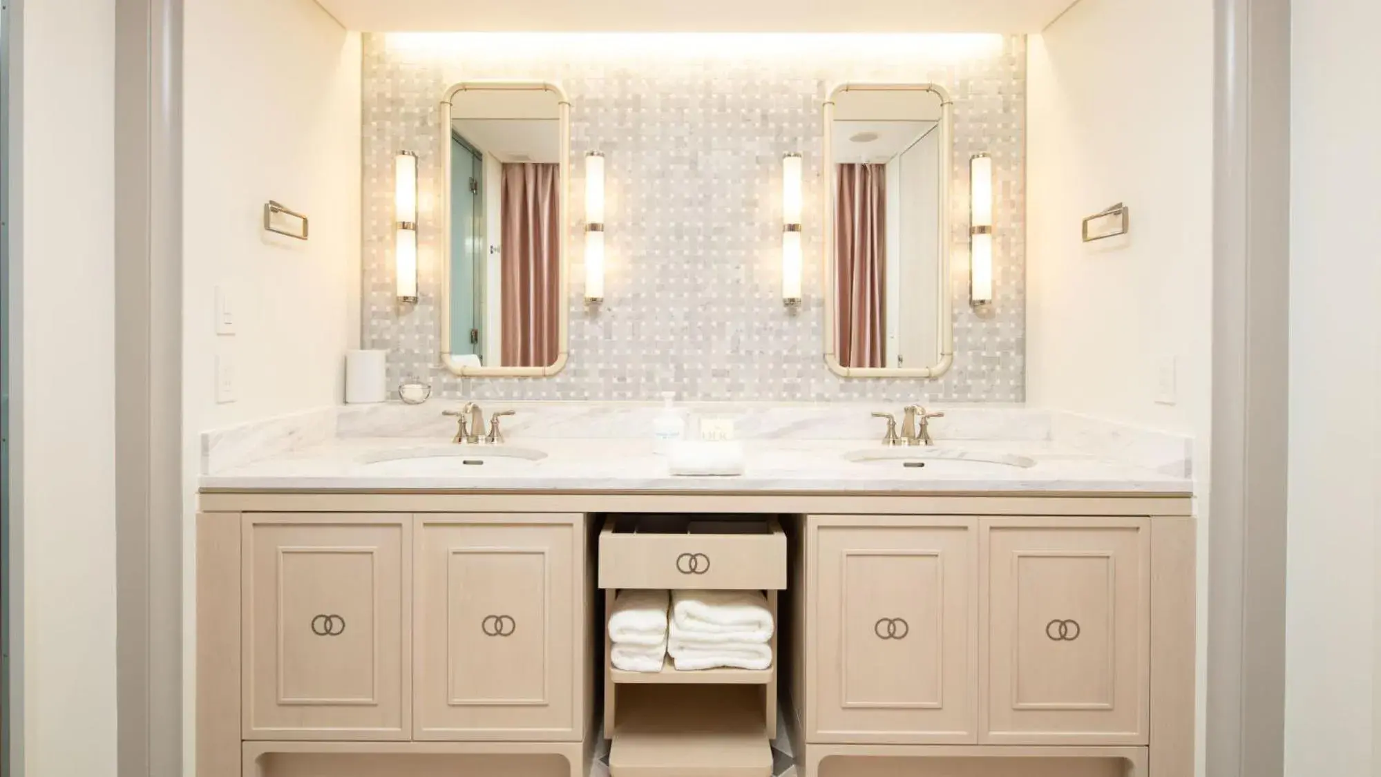 Bathroom in Karatsu Seaside Hotel Bathroom in Karatsu Seaside Hotel