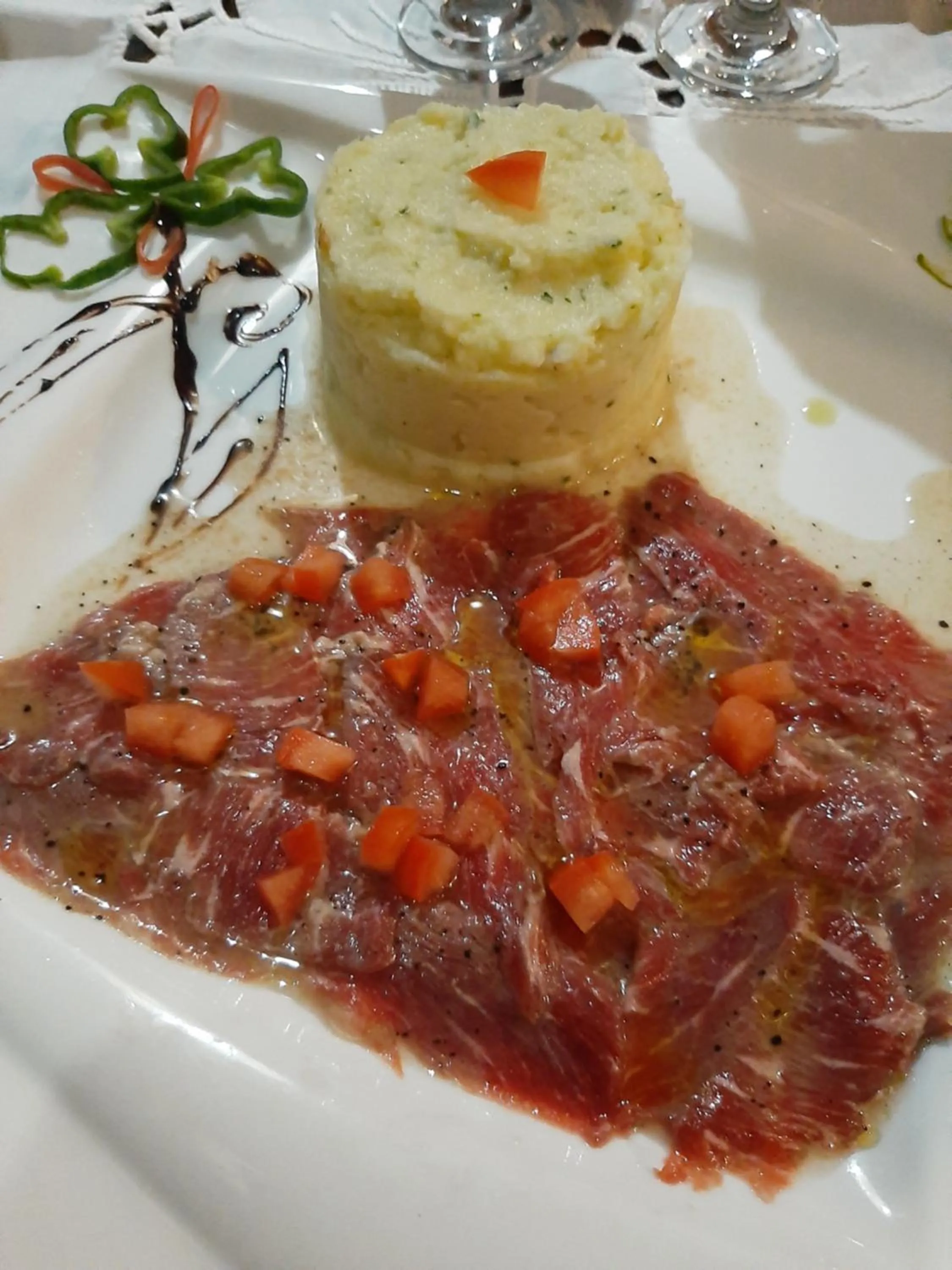 Restaurant/places to eat in Le Moya Beach