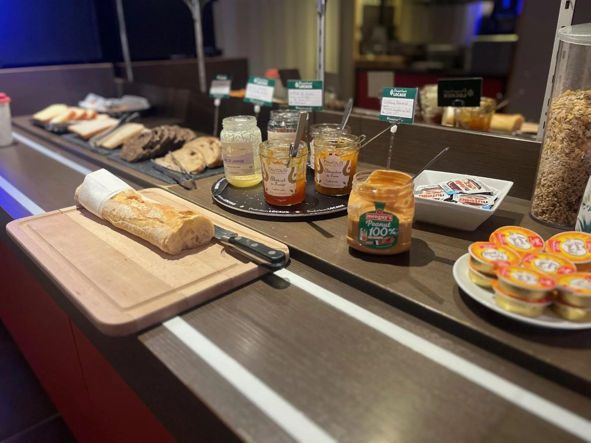 Breakfast in Brit Hotel Confort Montauban