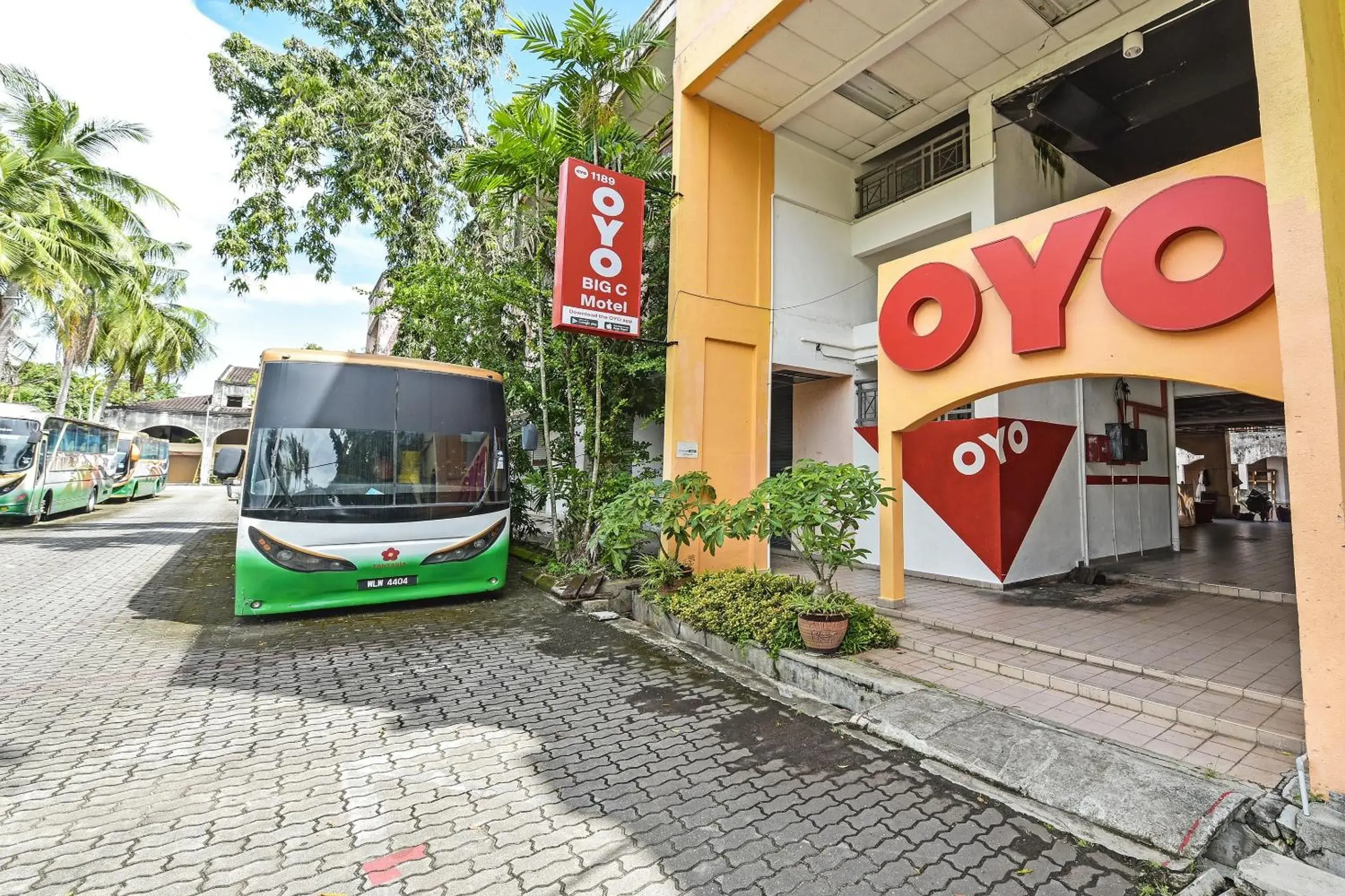 Facade/entrance in Hotel O Big C Motel Facade/entrance in Hotel O Big C Motel