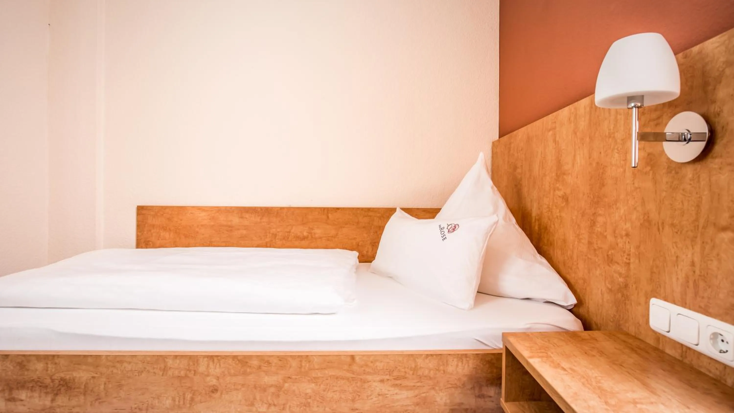 Bed in Hotel zur Rose