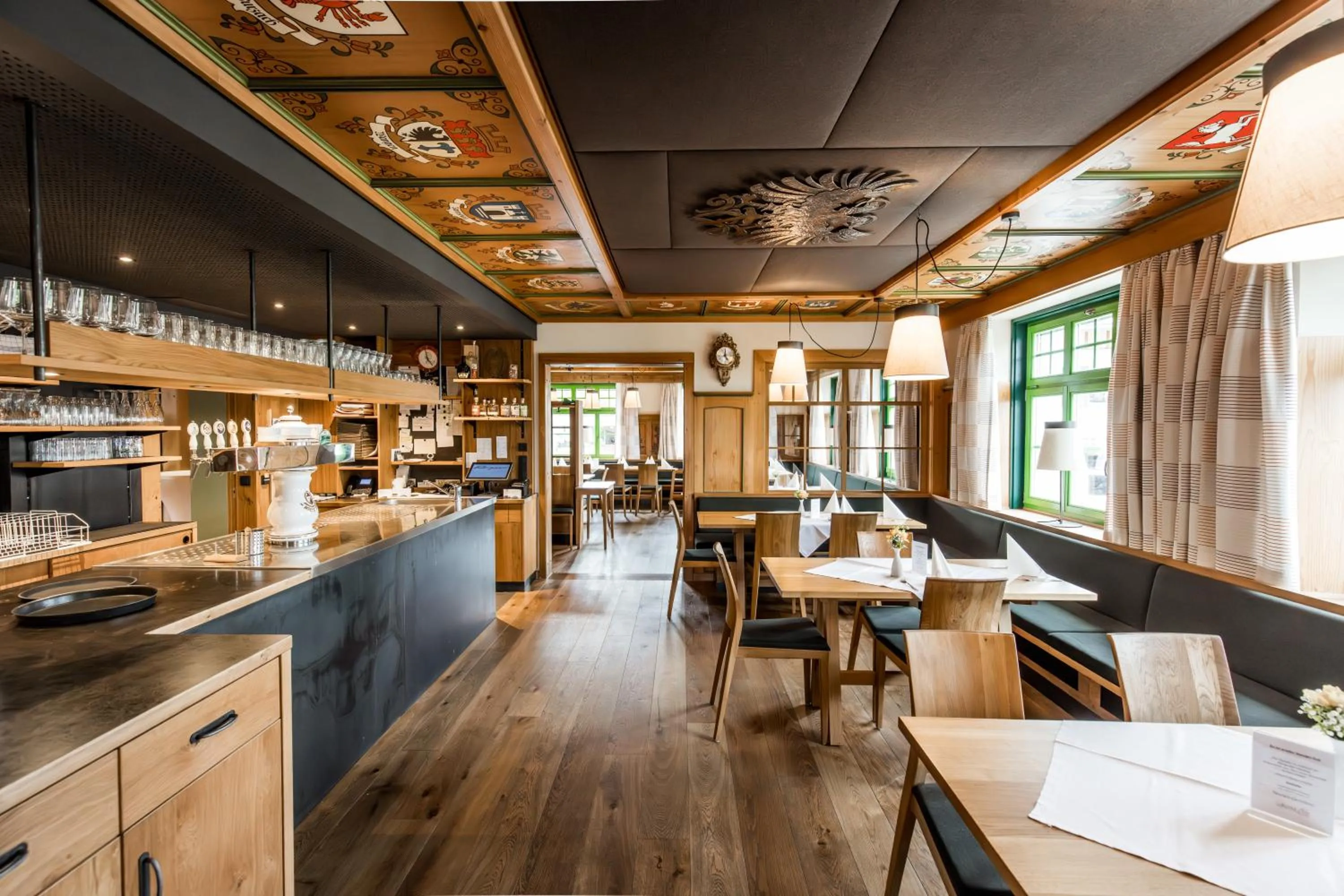 Restaurant/places to eat in Hotel zur Rose