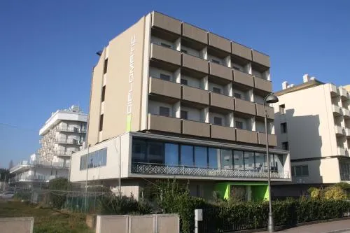 Hotel Diplomatic