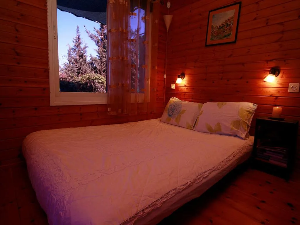 Bed in Cabin In The View