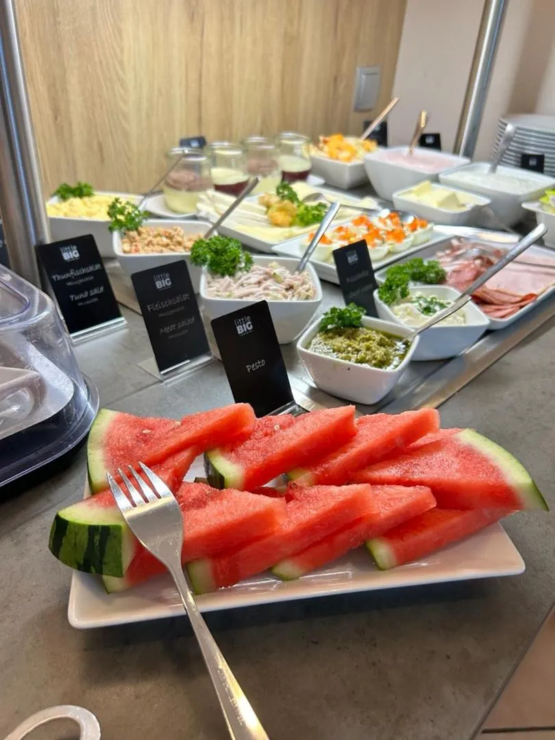 Buffet breakfast in Das Copnic Berlin