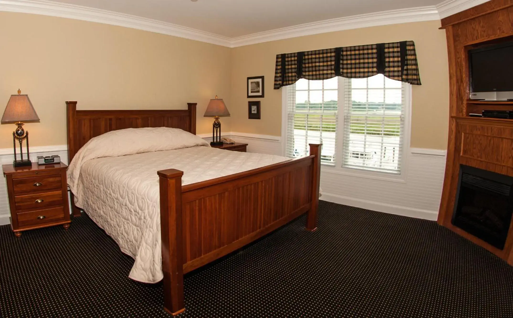 Bed in Smithfield Station Bed in Smithfield Station