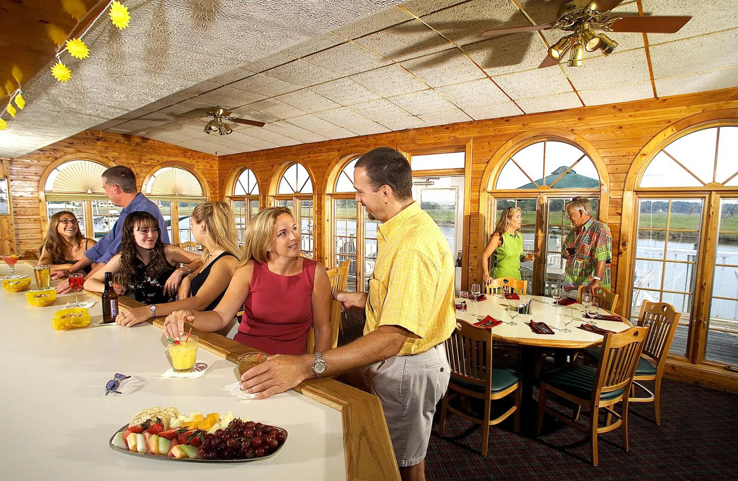 Lounge or bar in Smithfield Station Lounge or bar in Smithfield Station