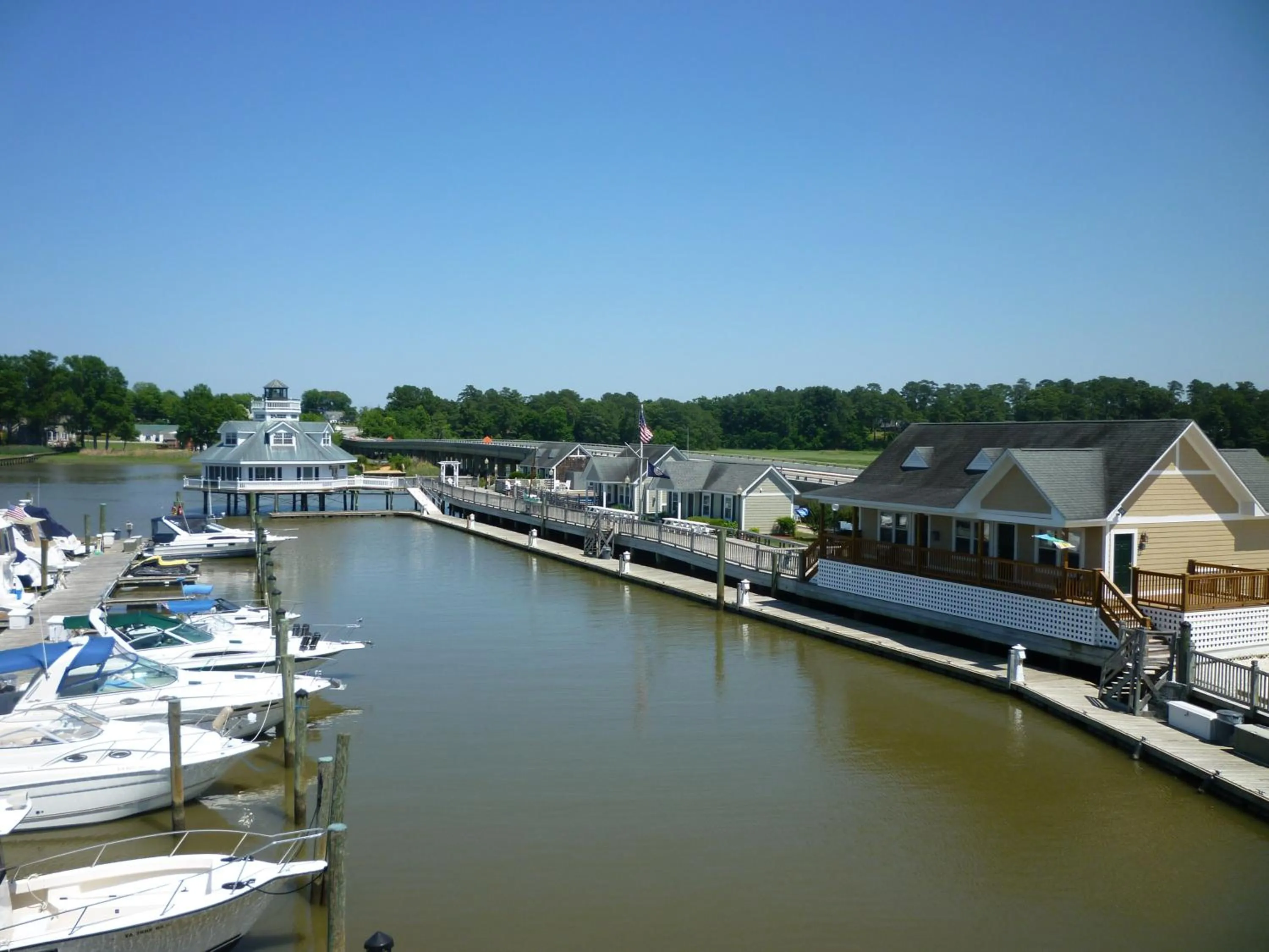 Day in Smithfield Station
