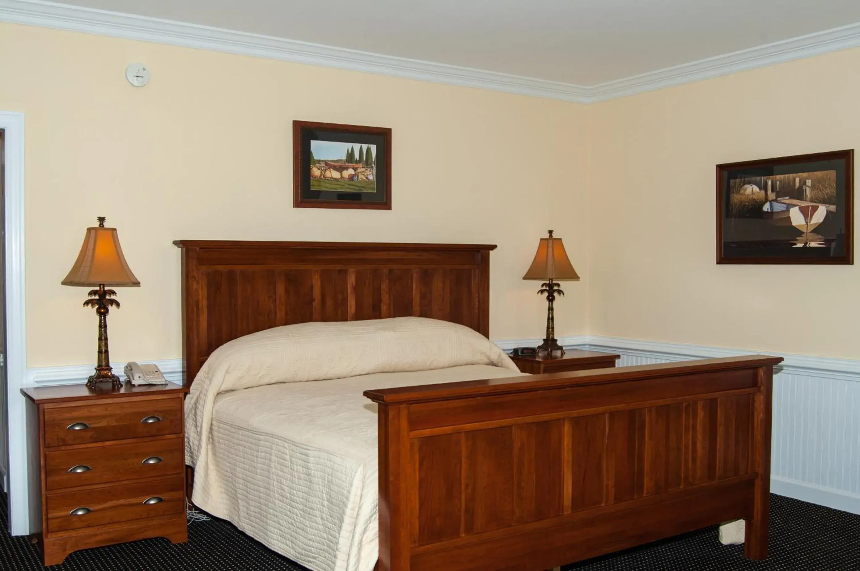 Deluxe Room with Balcony in Smithfield Station Deluxe Room with Balcony in Smithfield Station