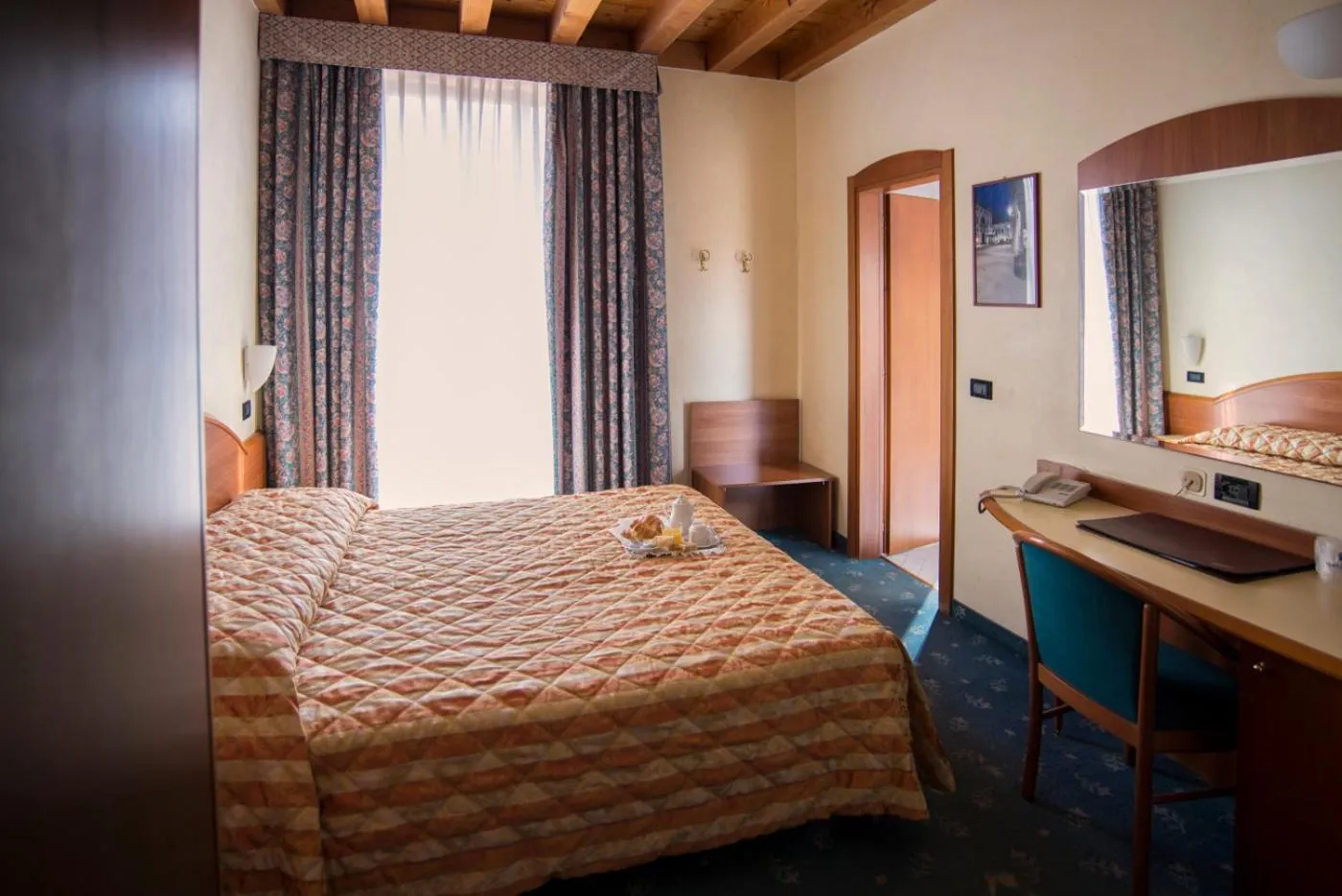 Bedroom, Bed in Hotel Brennero