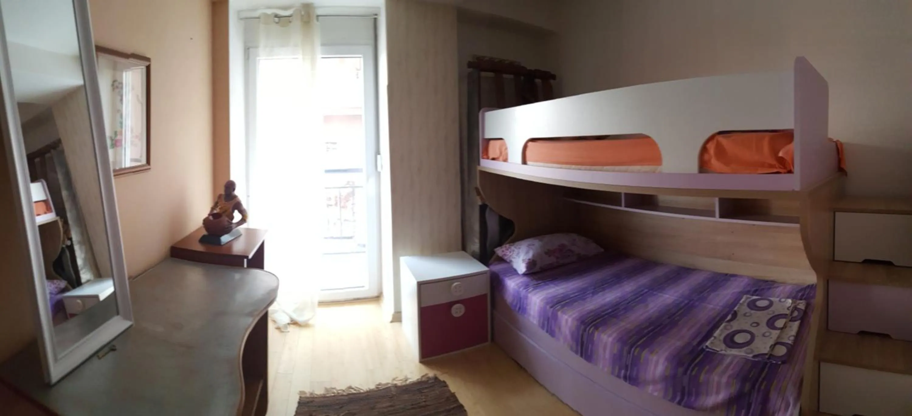 Bed in Zebra