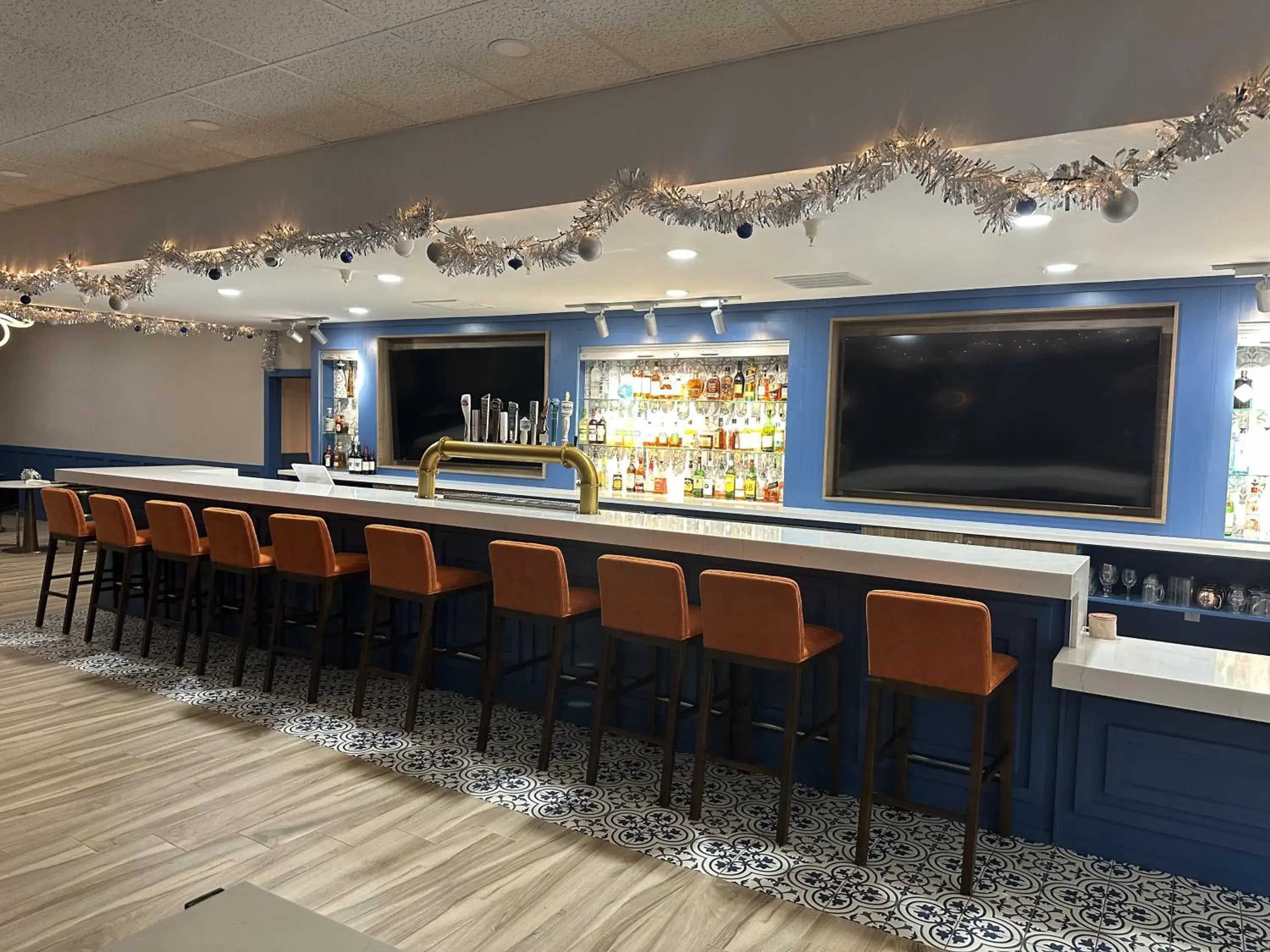Lounge or bar in Quality Inn & Suites Lake Havasu City Lounge or bar in Quality Inn & Suites Lake Havasu City