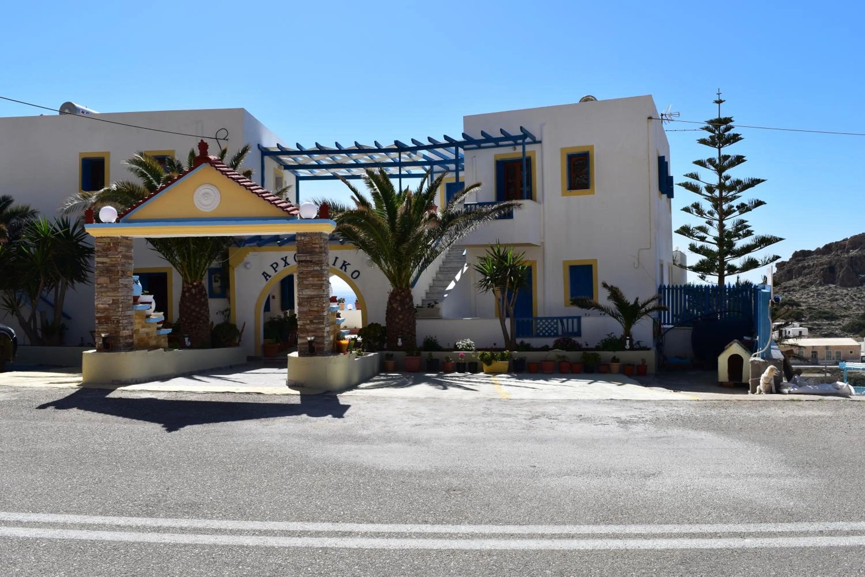 Facade/entrance in Arhontiko Hotel