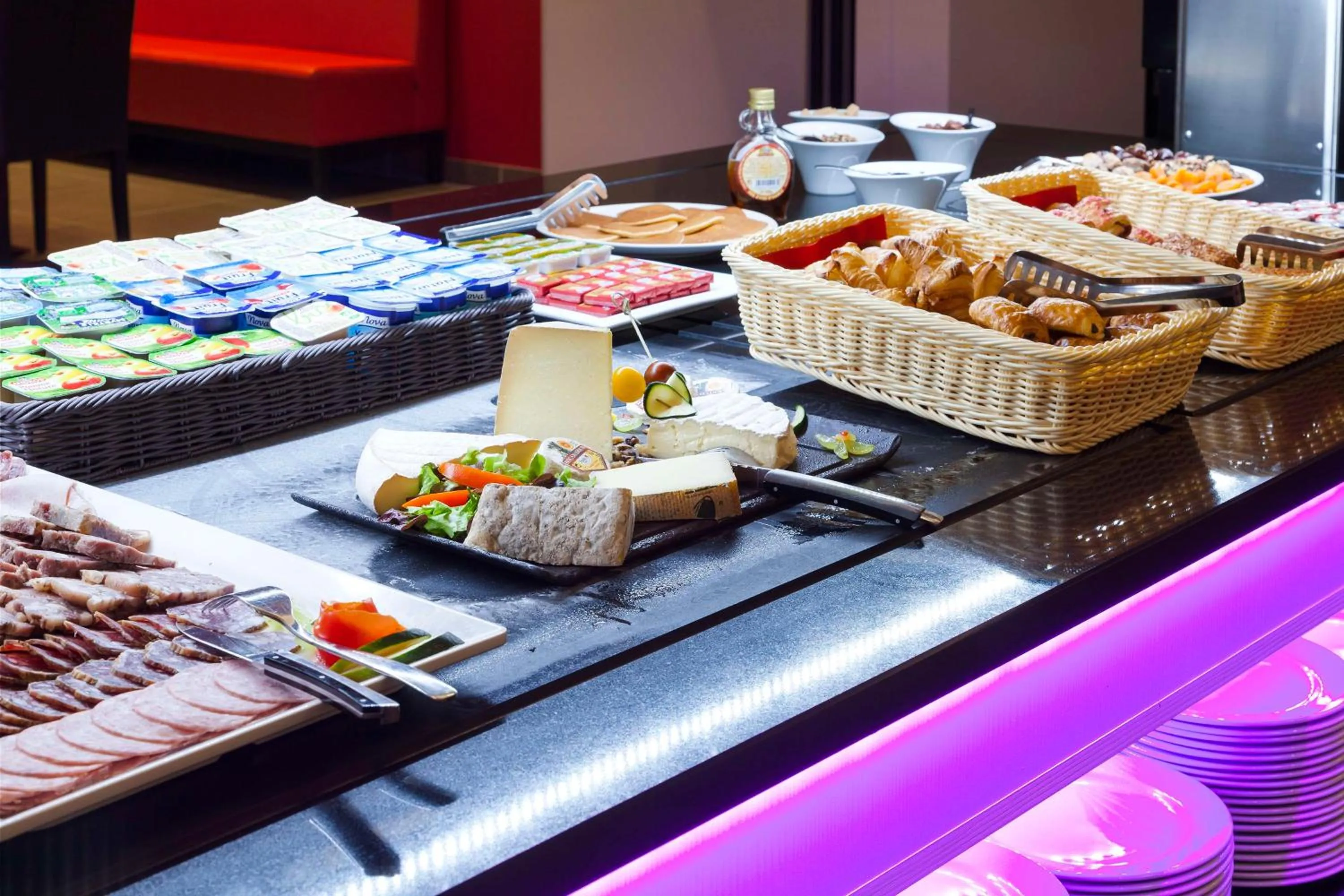 Breakfast in Brit Hotel Privilège Figeac