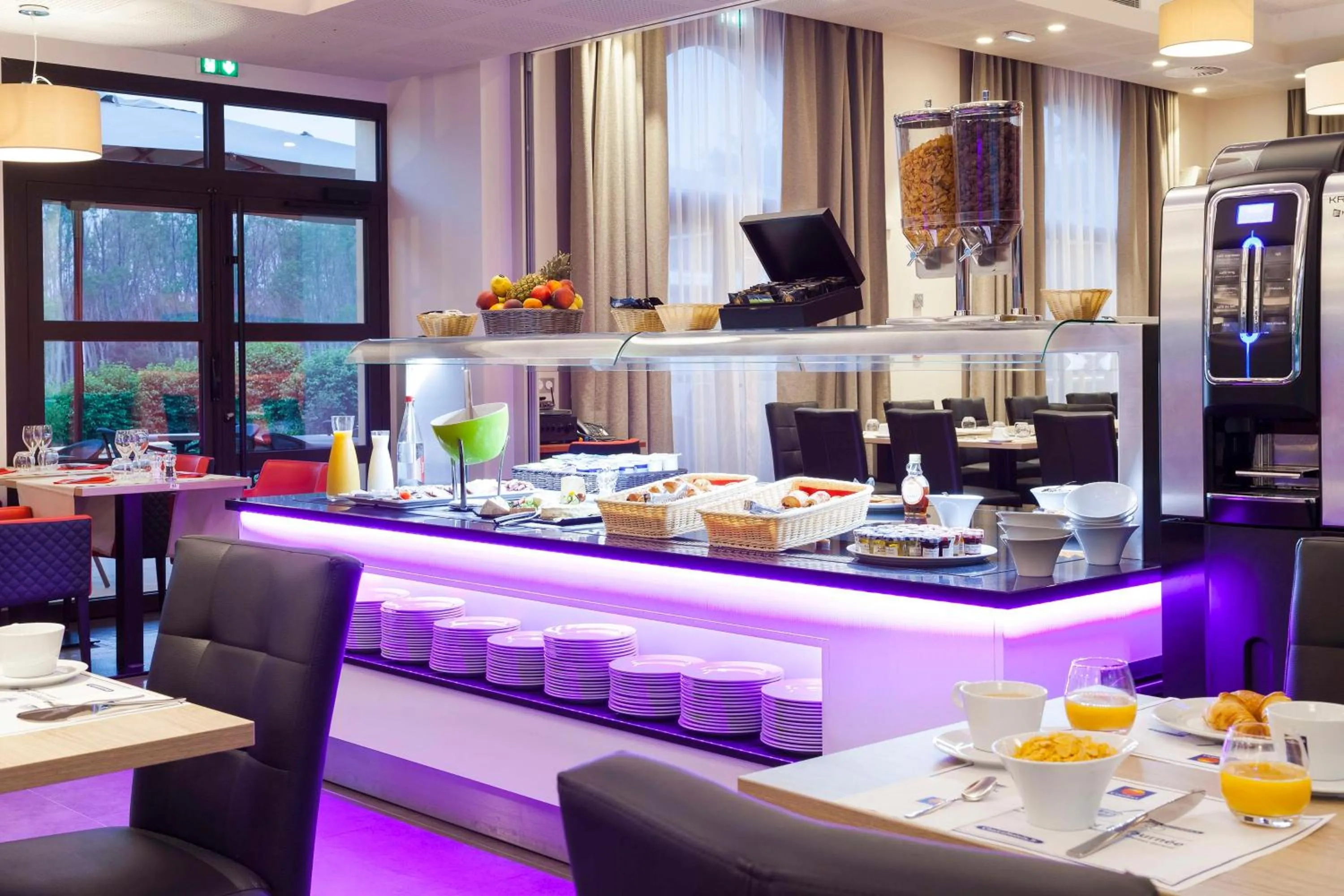 Breakfast in Brit Hotel Privilège Figeac