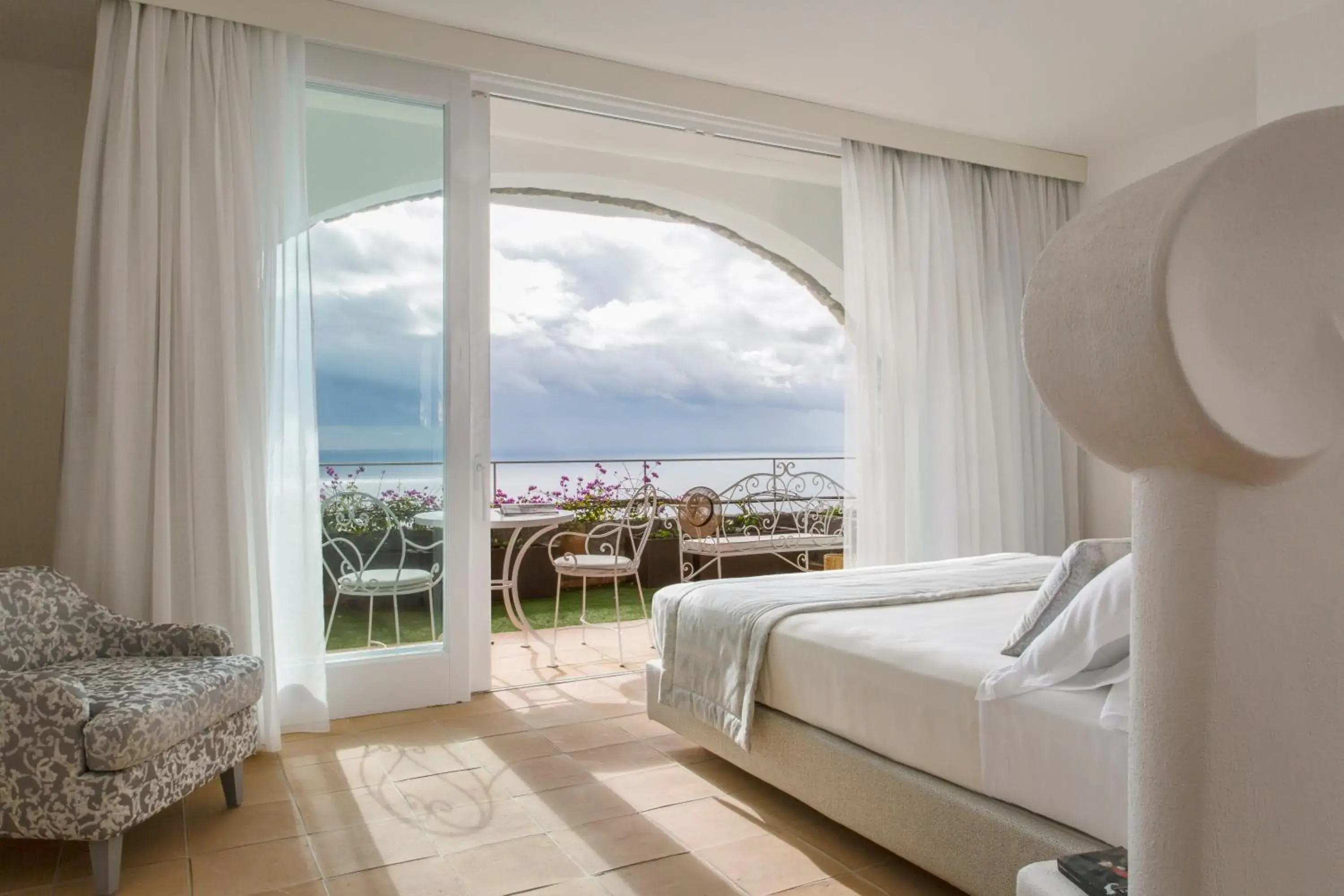 Premium Double Room with Terrace Sea View in Hotel Piccolo Sant'Andrea Premium Double Room with Terrace Sea View in Hotel Piccolo Sant'Andrea