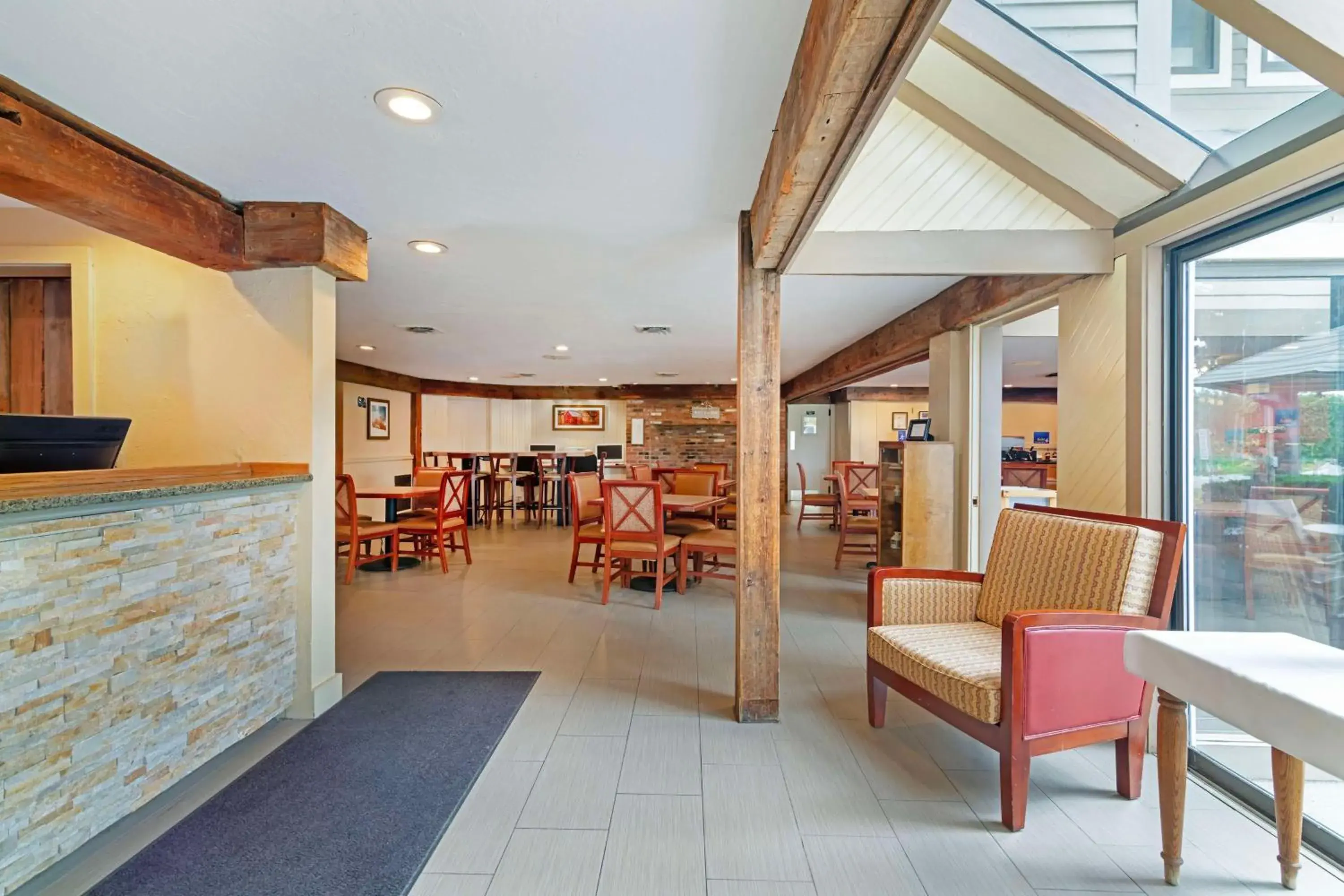 Lobby or reception in Best Western Inn & Suites Rutland-Killington Lobby or reception in Best Western Inn & Suites Rutland-Killington