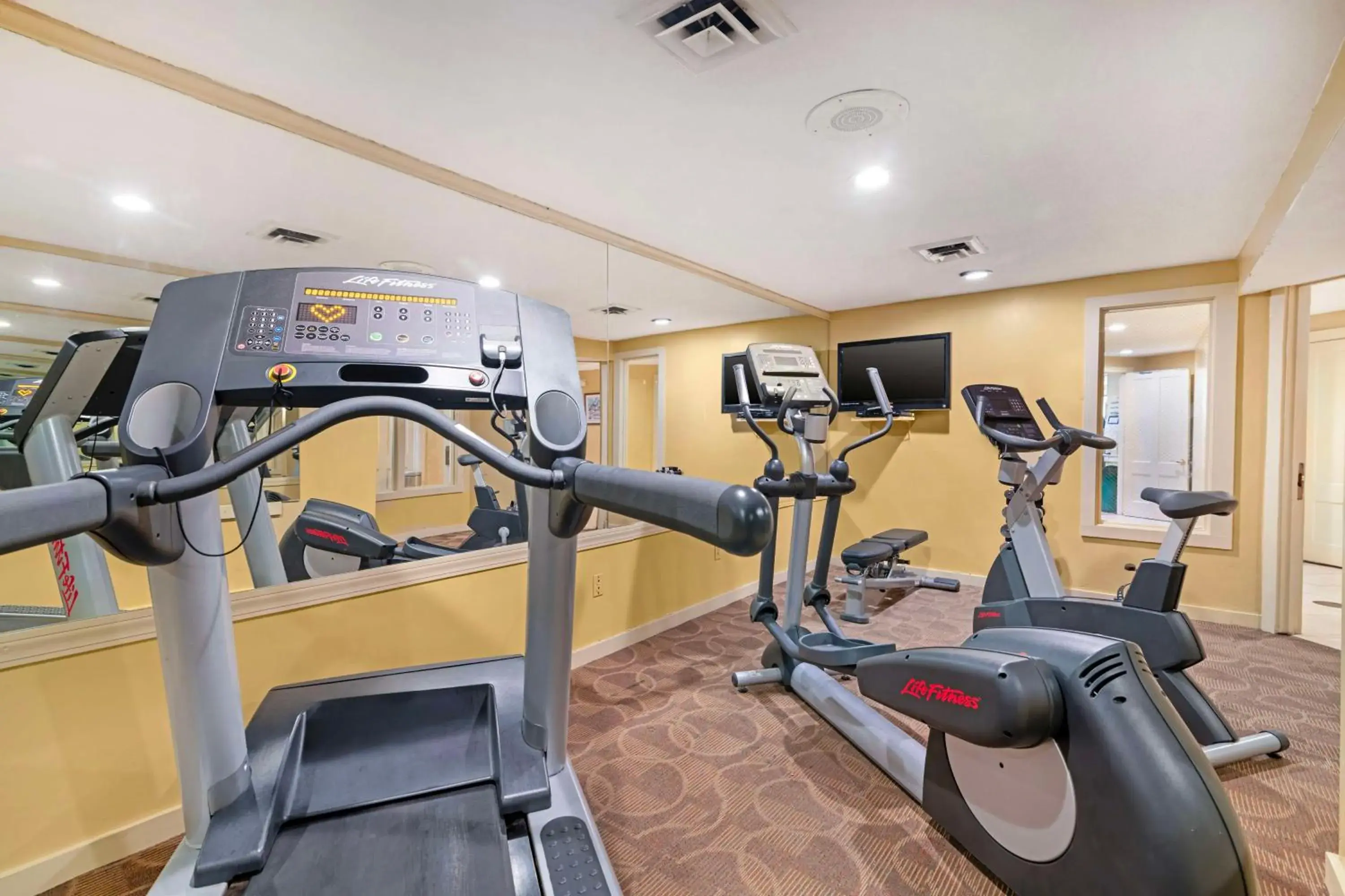 Fitness centre/facilities in Best Western Inn & Suites Rutland-Killington Fitness centre/facilities in Best Western Inn & Suites Rutland-Killington