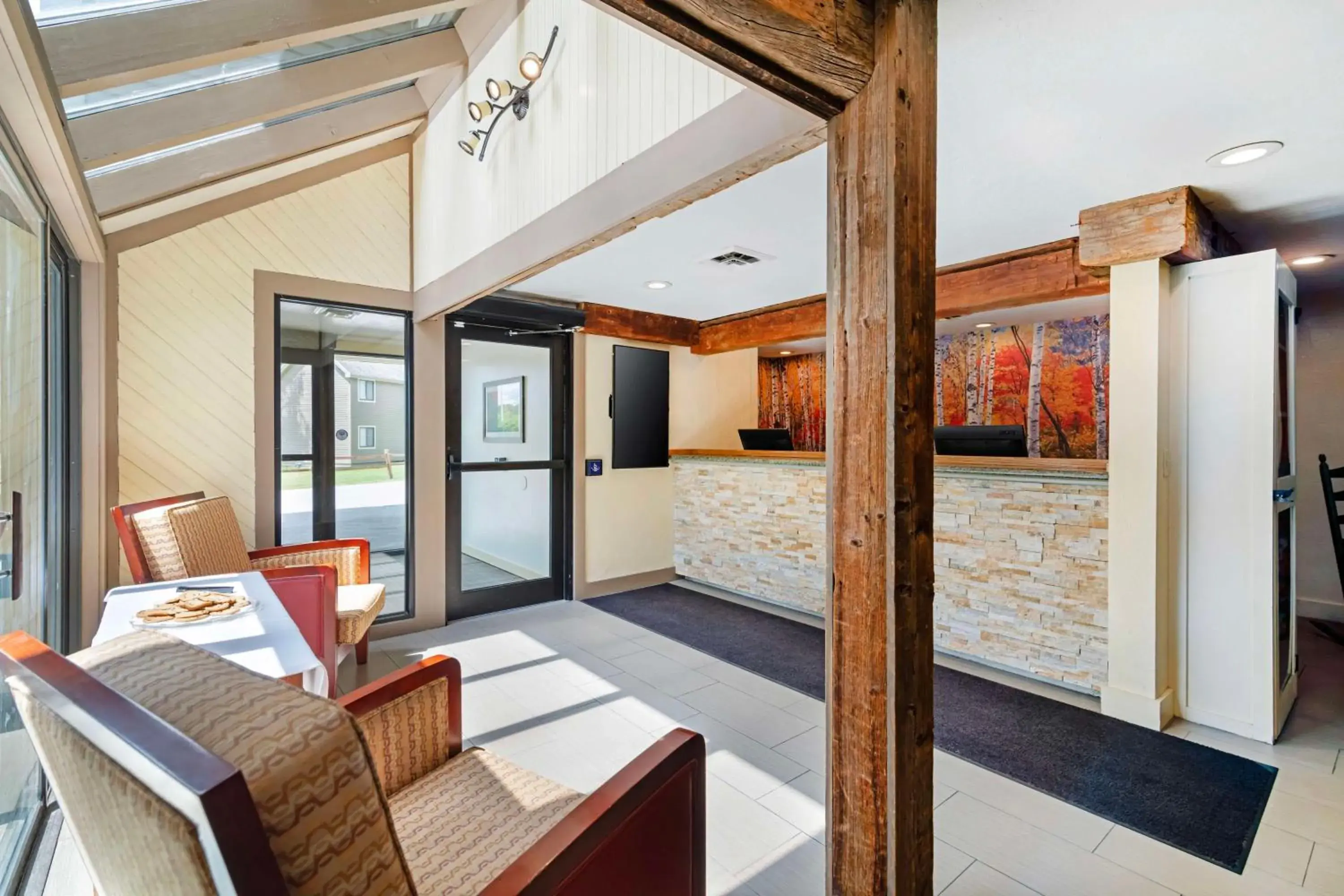Lobby or reception in Best Western Inn & Suites Rutland-Killington Lobby or reception in Best Western Inn & Suites Rutland-Killington