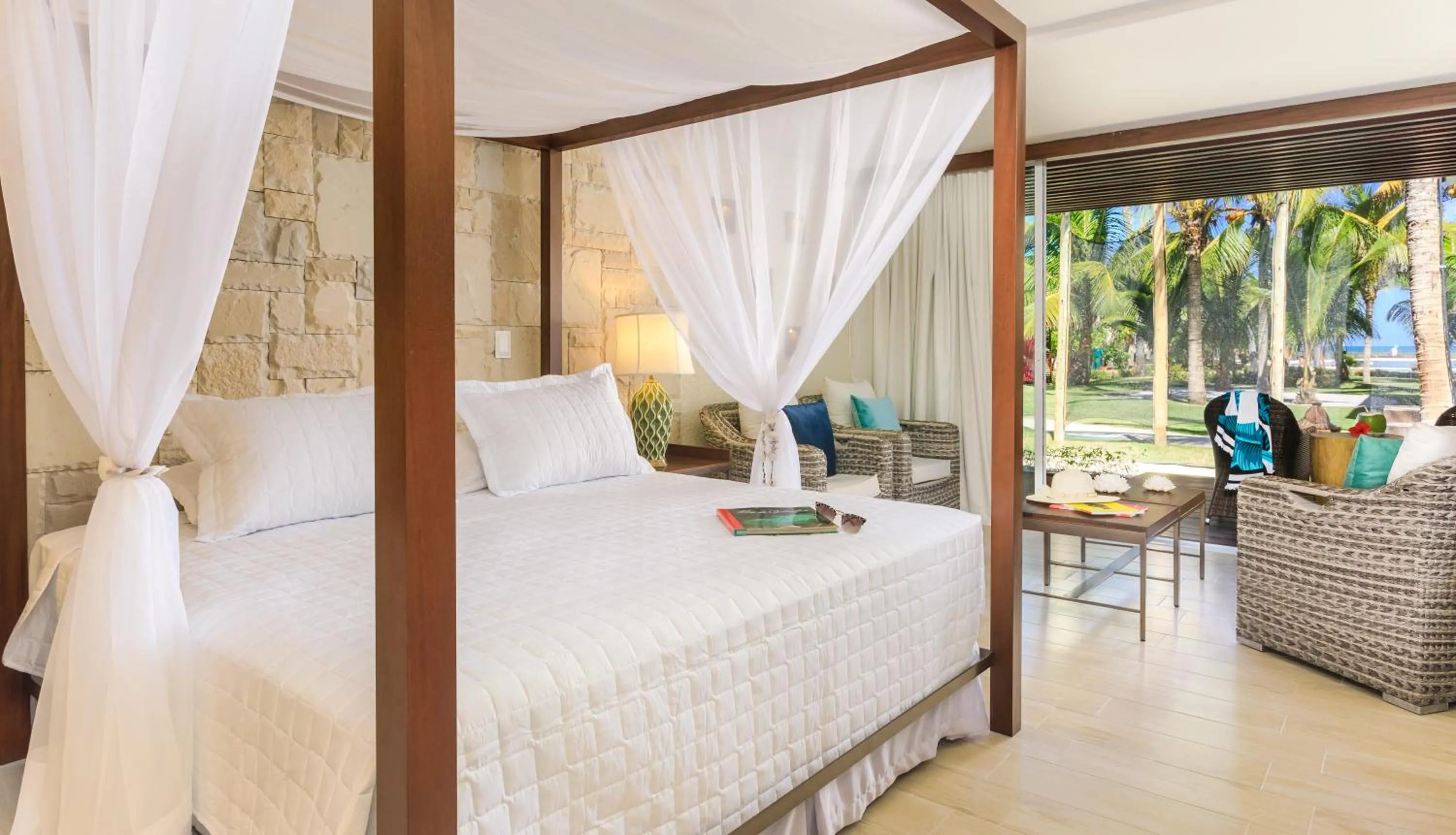 Double Suite with Spa Bath and Hot Tub - single occupancy in The Westin Porto de Galinhas All-Inclusive