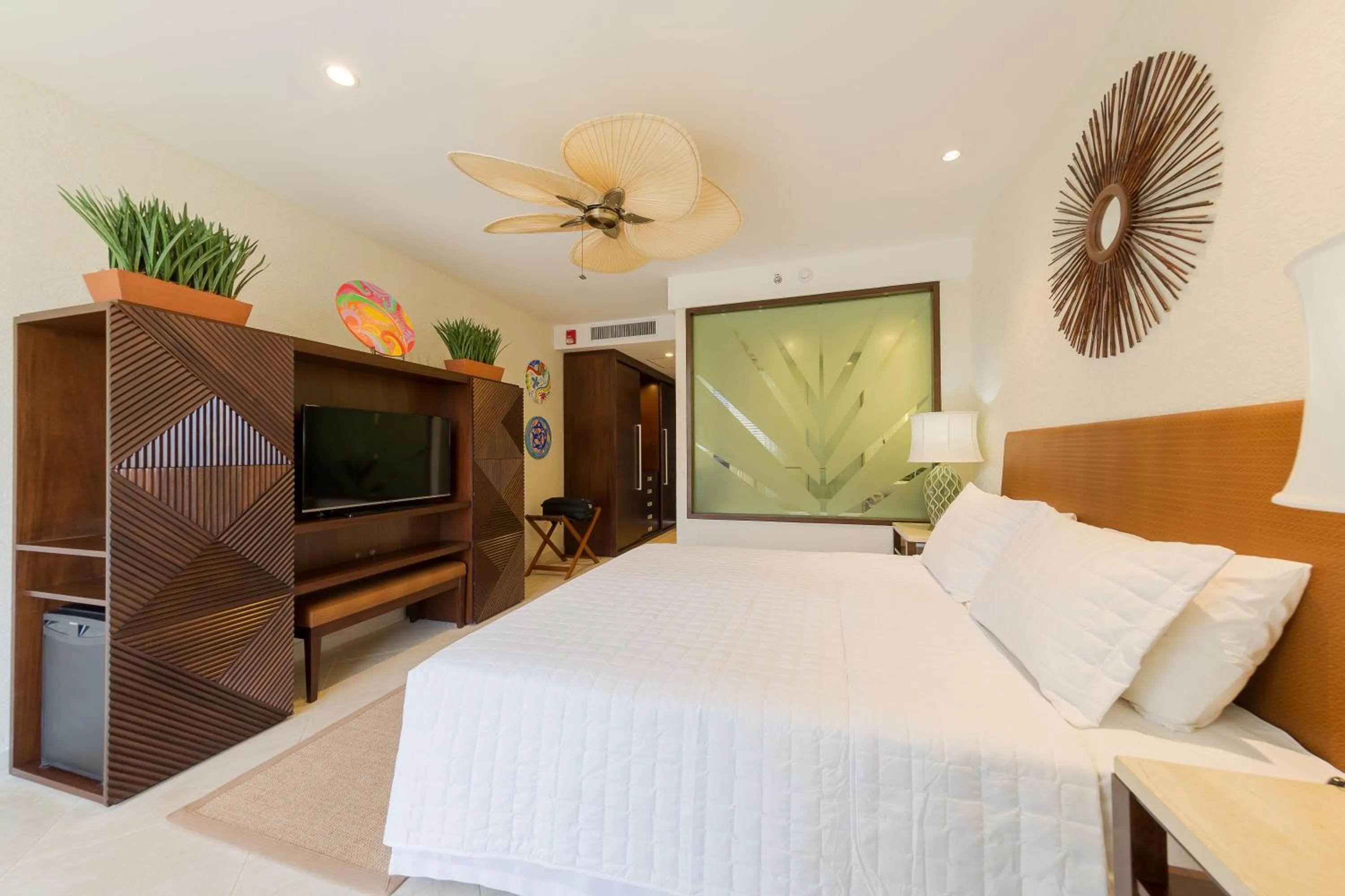 TV and multimedia, Bed in The Westin Porto de Galinhas All-Inclusive