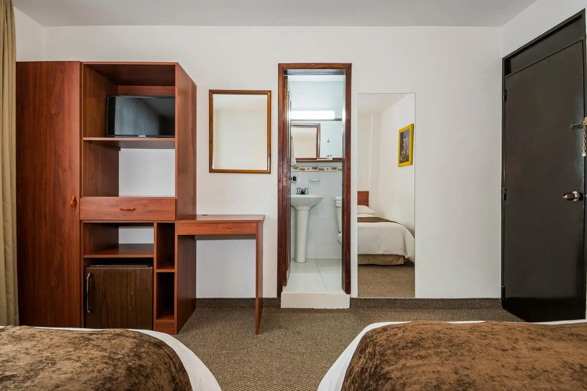 Bedroom, Bed in Hotel El Campin Bedroom, Bed in Hotel El Campin