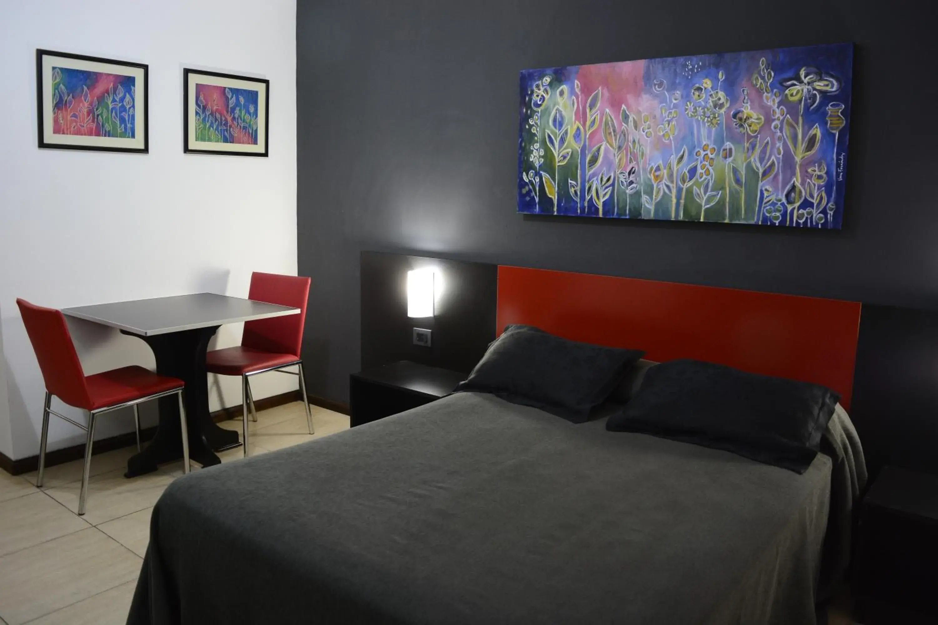 Photo of the whole room, Bed in Apart Hotel Alvear Photo of the whole room, Bed in Apart Hotel Alvear