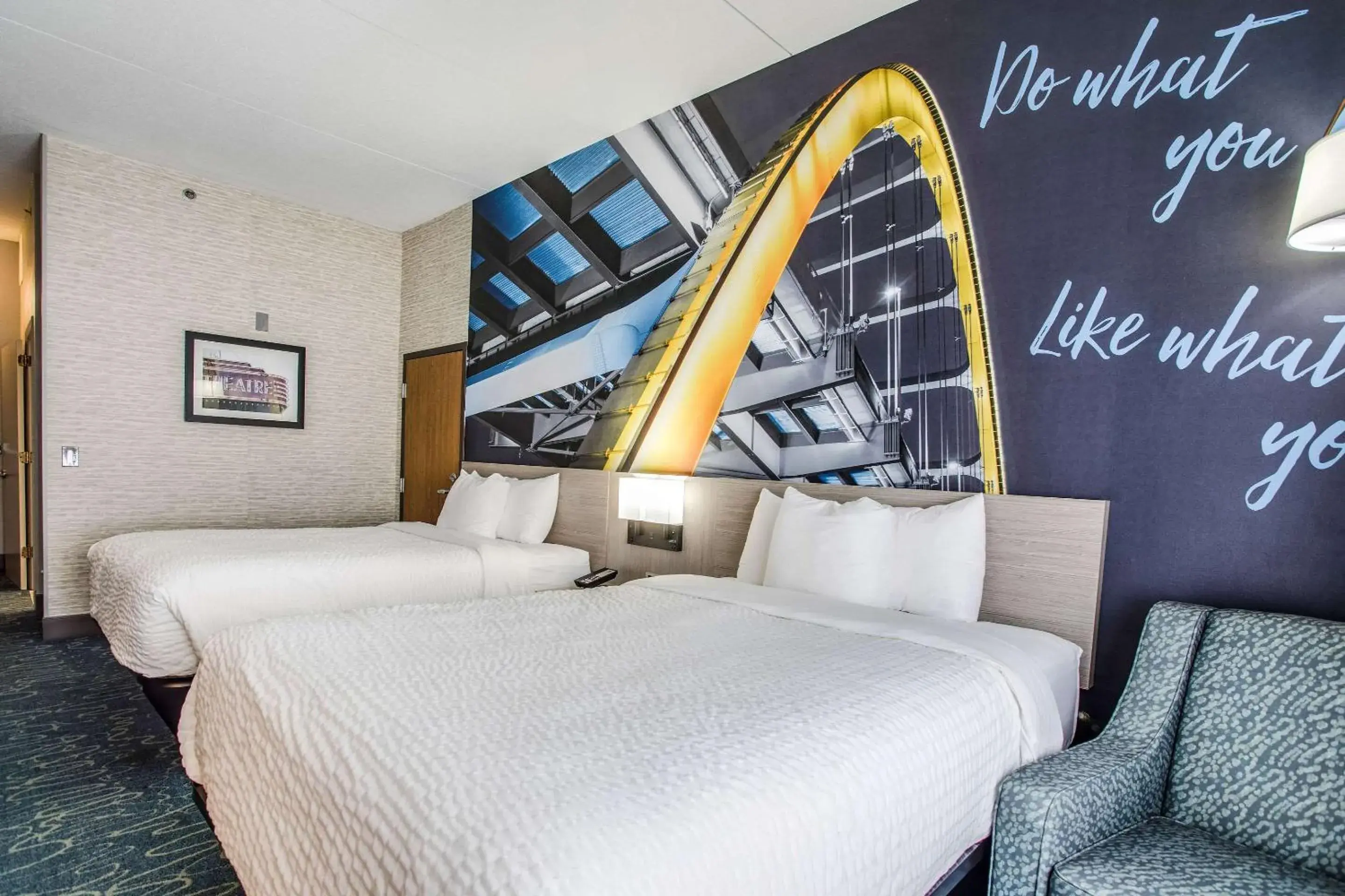 Bedroom, Bed in Clarion Pointe Franklin - Nashville Area Bedroom, Bed in Clarion Pointe Franklin - Nashville Area