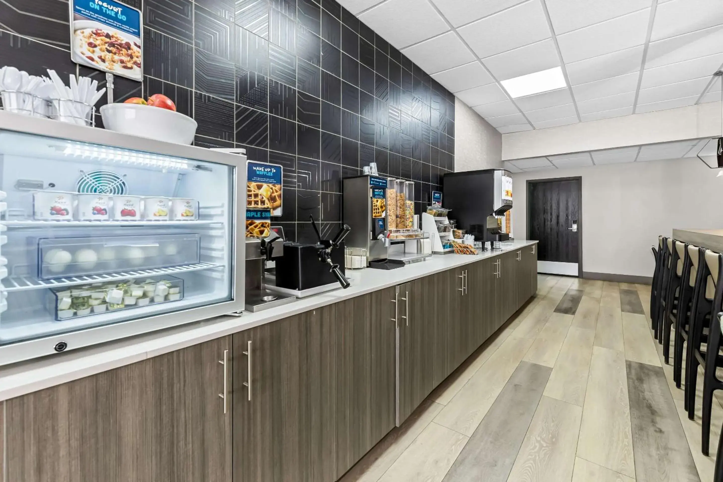 Breakfast in Clarion Pointe Franklin - Nashville Area Breakfast in Clarion Pointe Franklin - Nashville Area