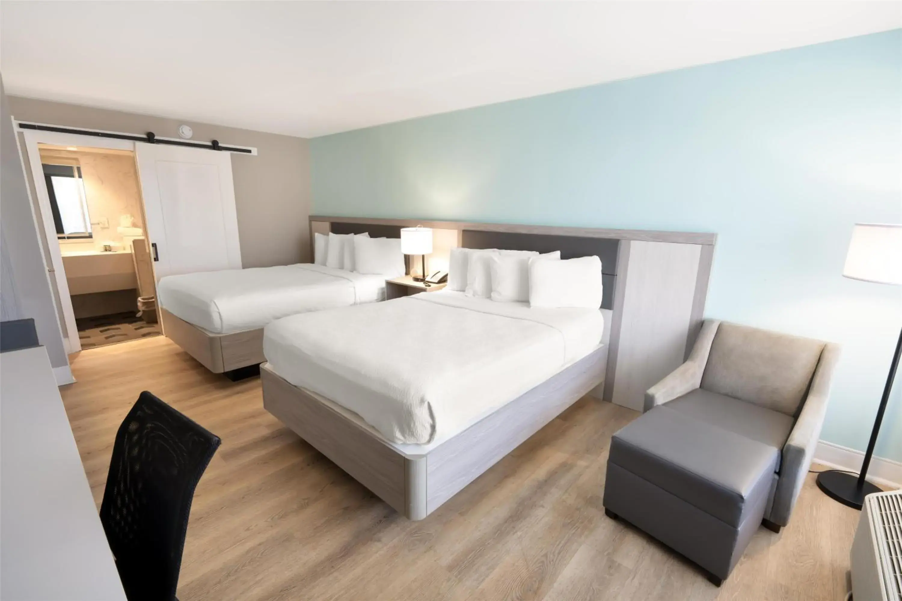 Bedroom, Bed in Best Western Seaside Inn Bedroom, Bed in Best Western Seaside Inn