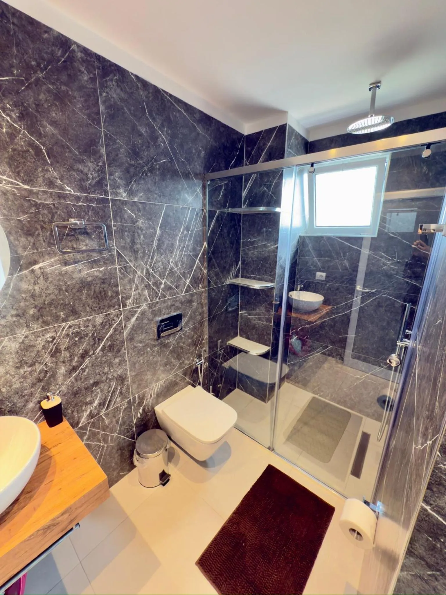 Shower in Villa Denis Ksamil