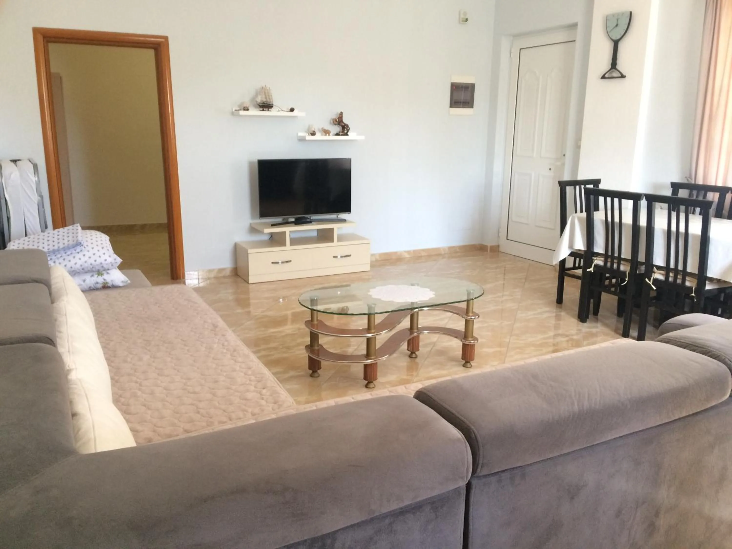 Living room in Villa Denis Ksamil