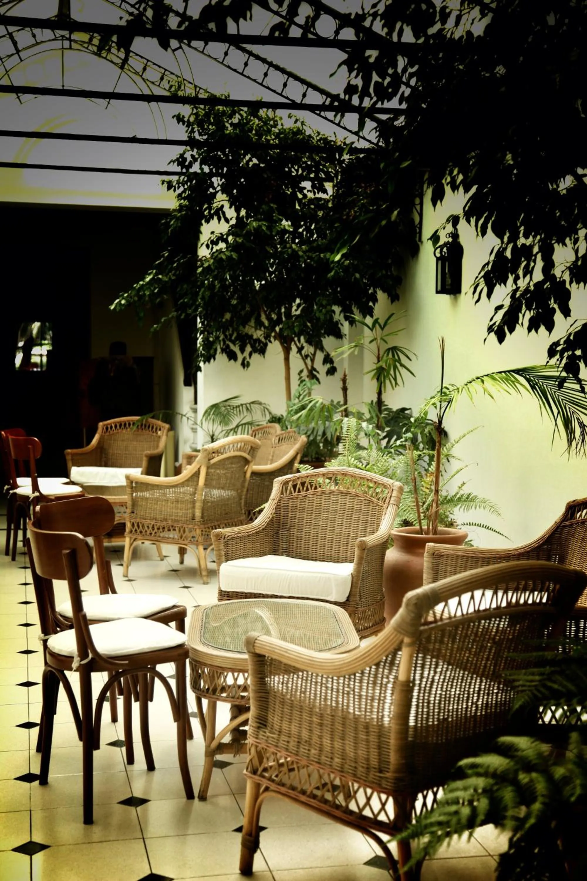 Restaurant/places to eat in Solar De La Plaza