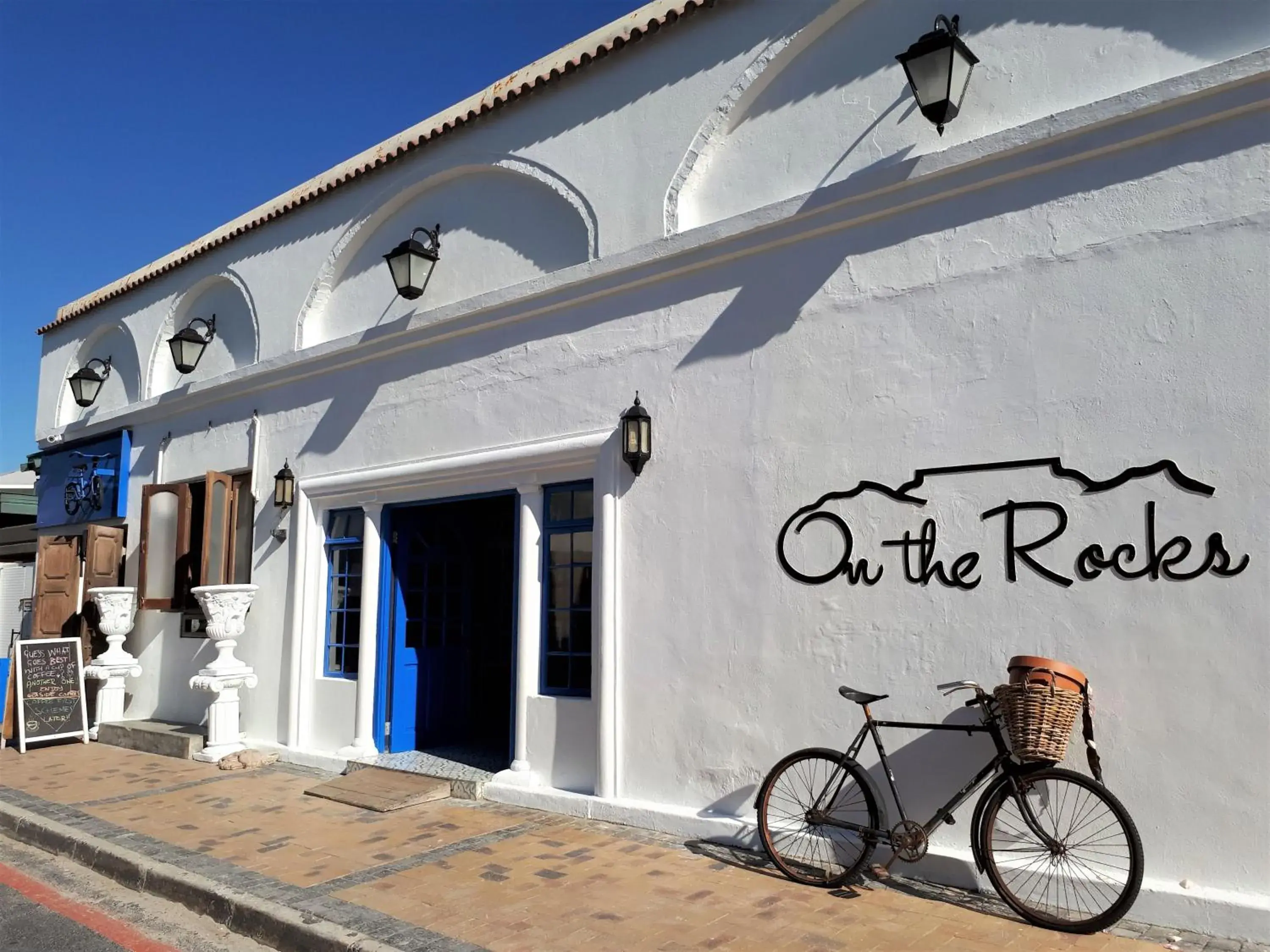 Restaurant/places to eat in Dolphin Inn Blouberg Restaurant/places to eat in Dolphin Inn Blouberg