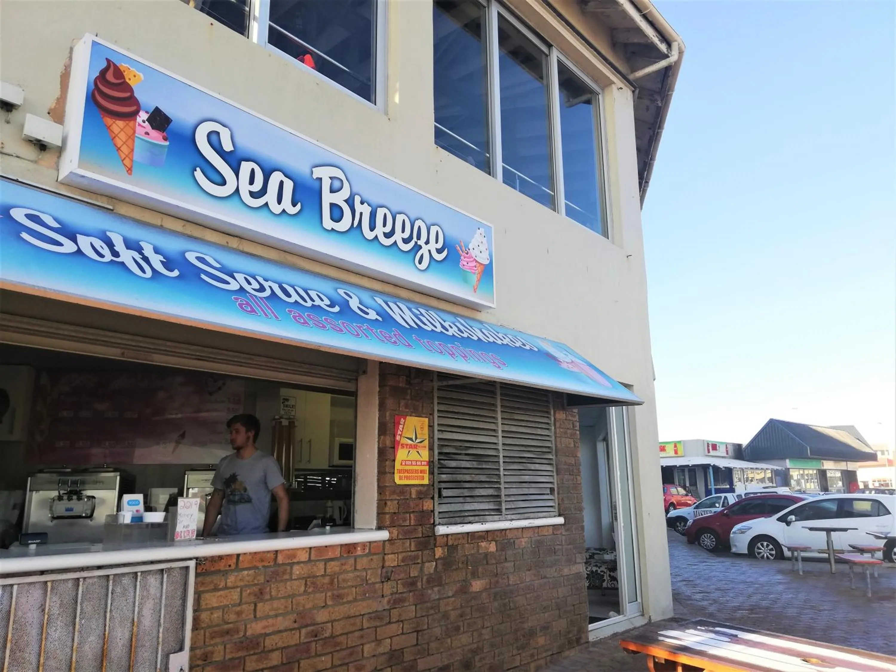 Restaurant/places to eat in Dolphin Inn Blouberg