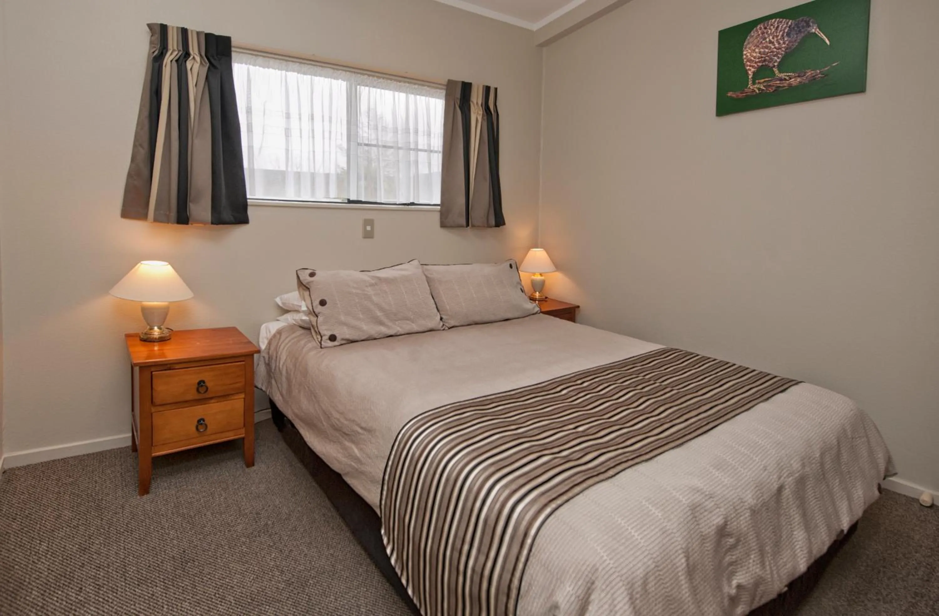 Bed in Sport Of Kings Motel