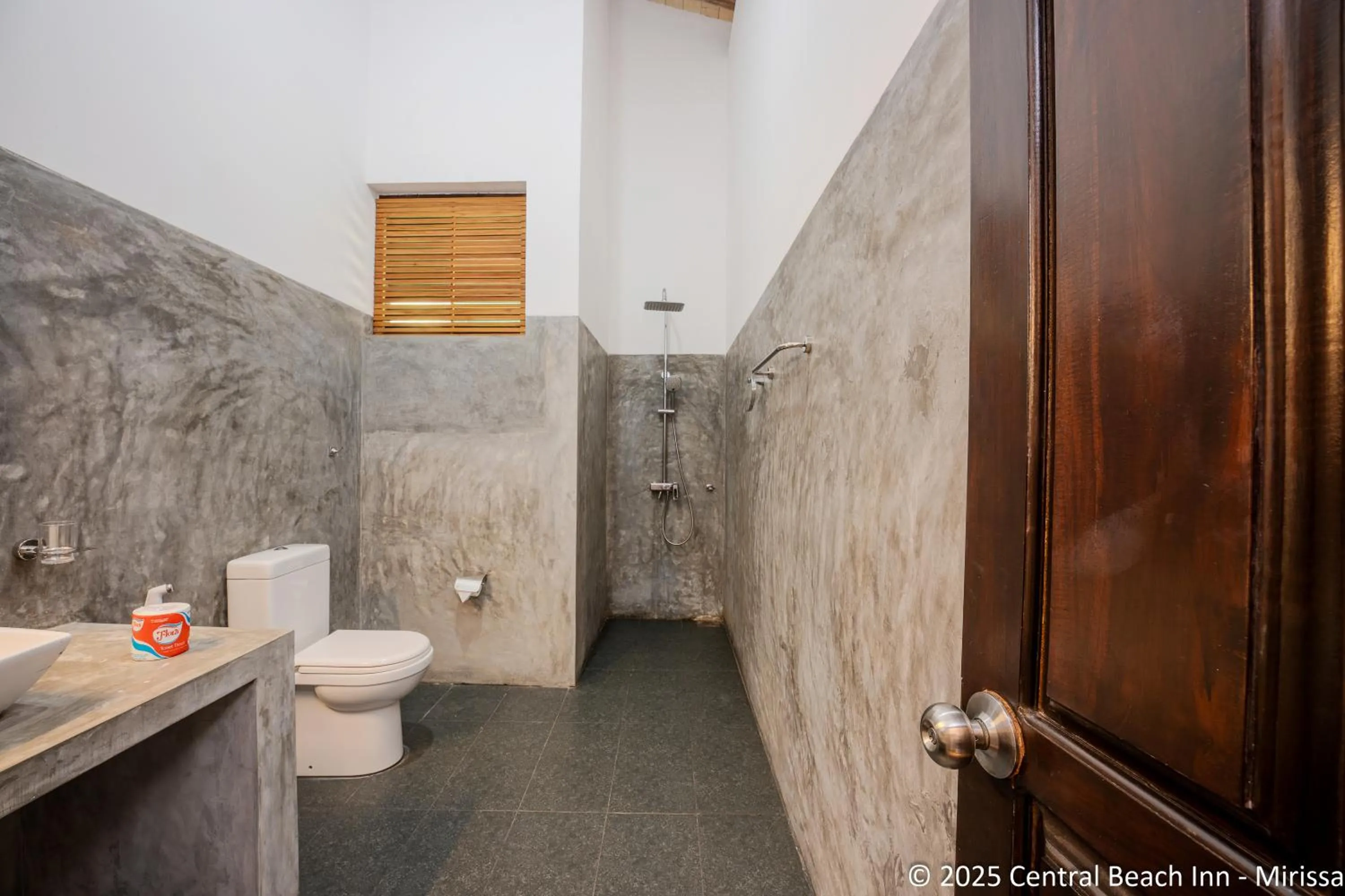 Bathroom in Central Beach Inn