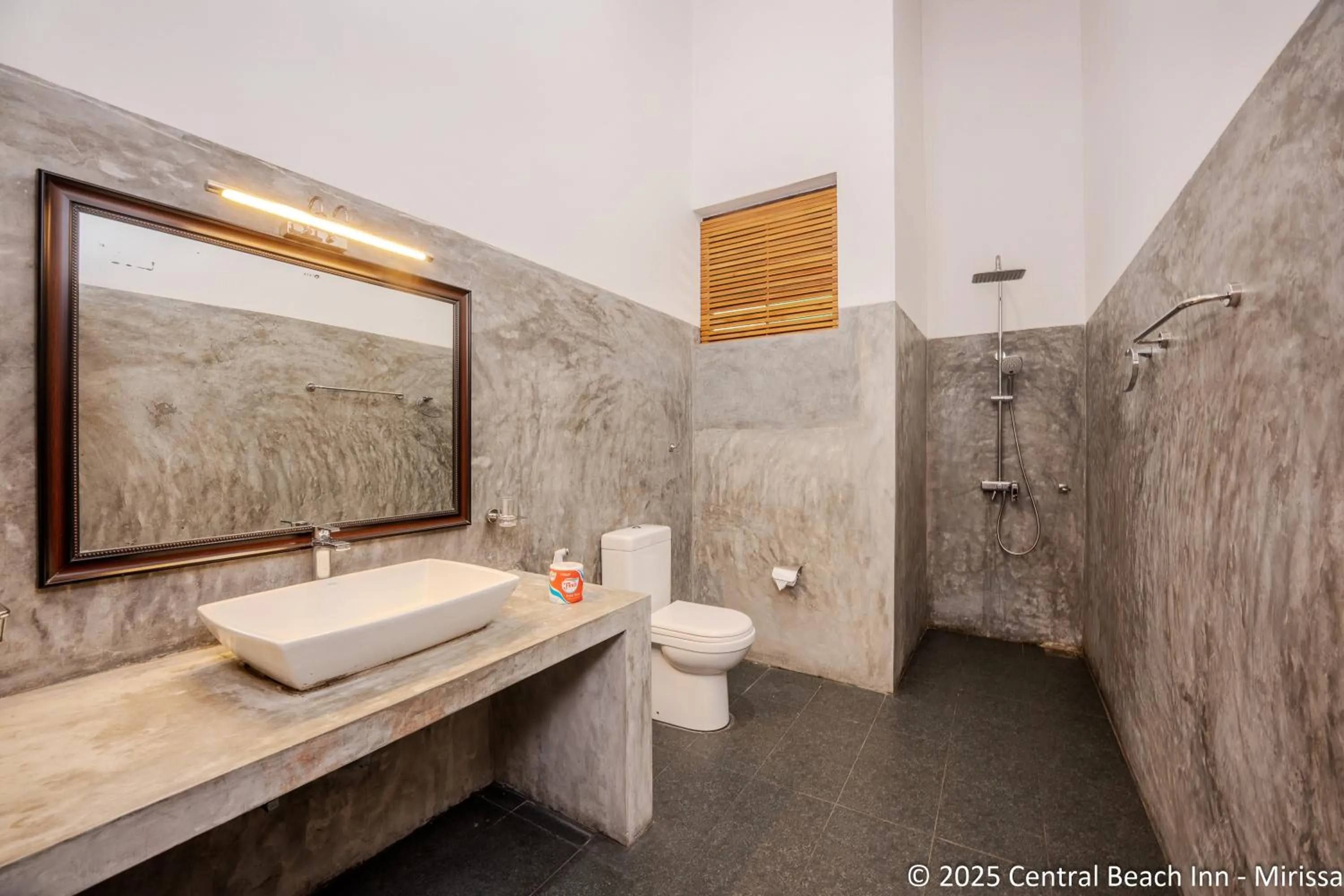 Bathroom in Central Beach Inn