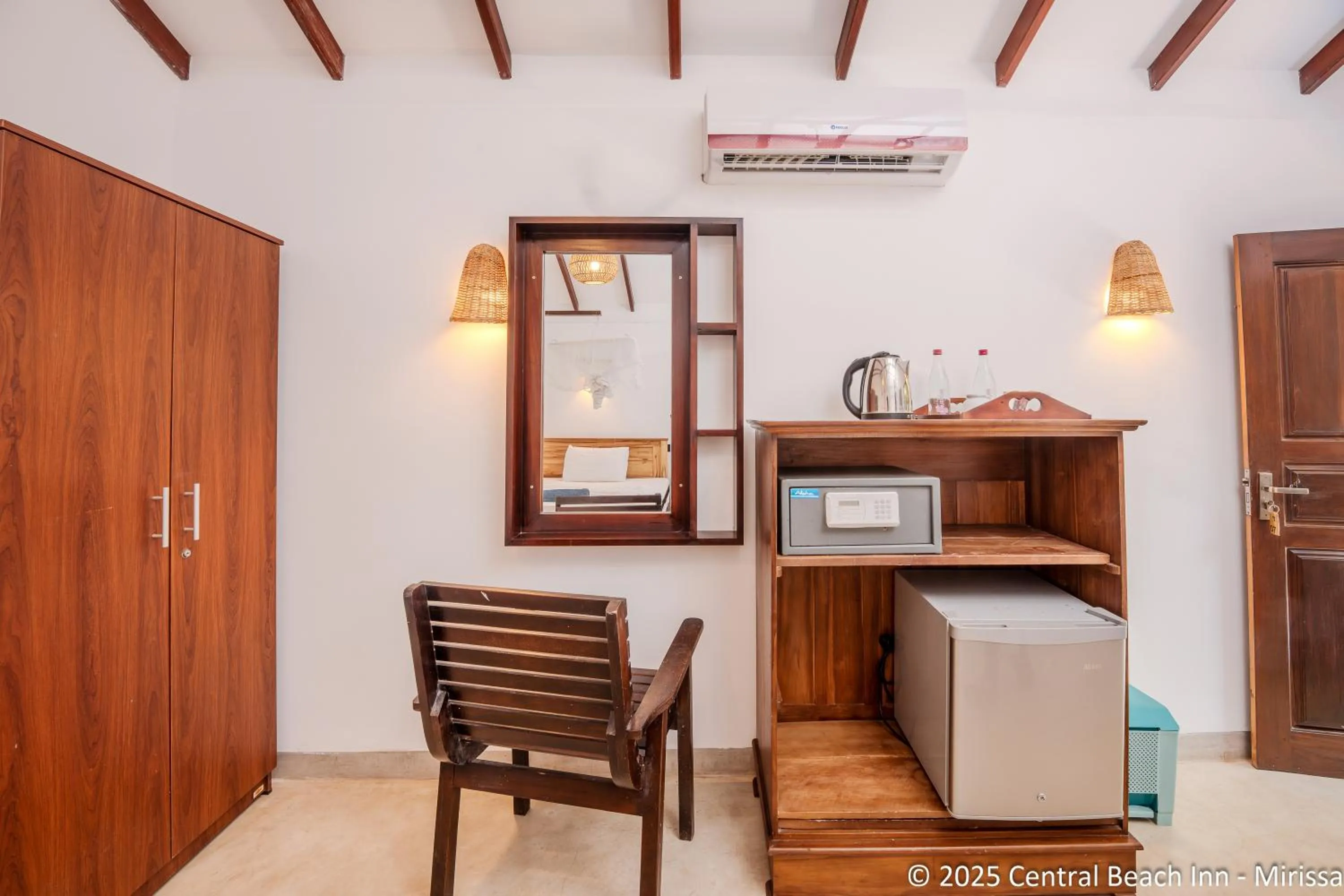 wardrobe in Central Beach Inn