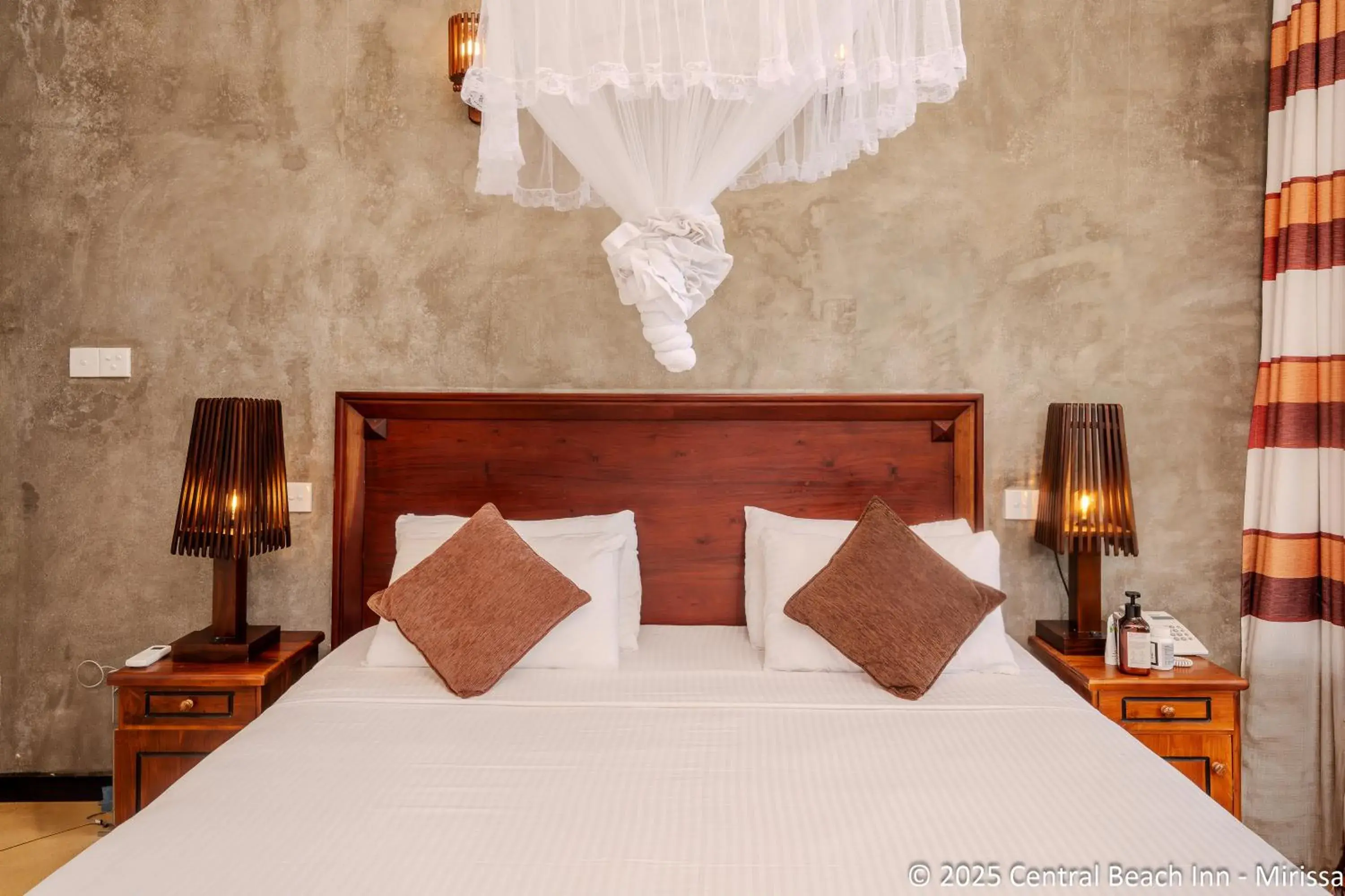 Queen Room with Sea View in Central Beach Inn Queen Room with Sea View in Central Beach Inn