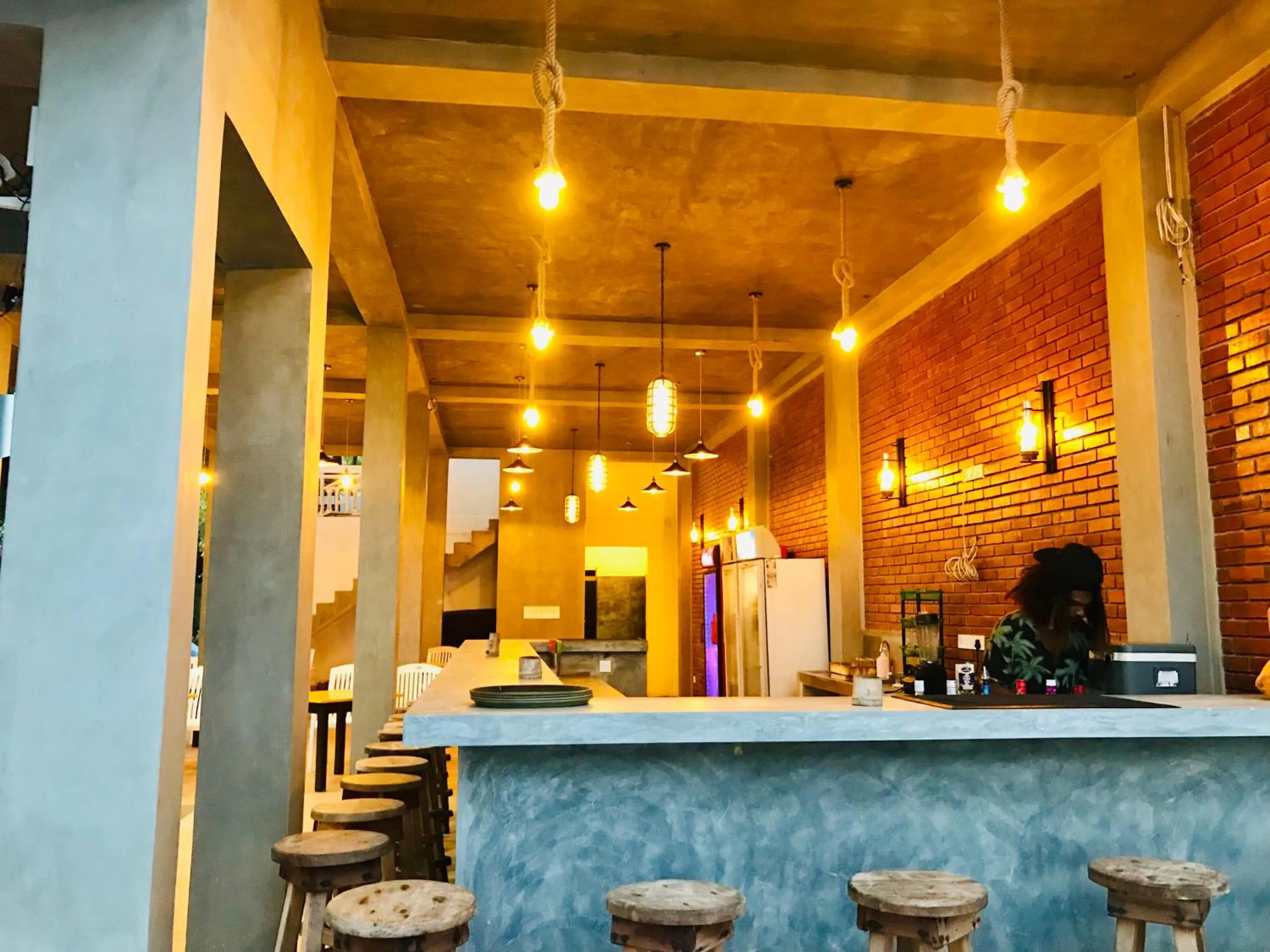 Lounge or bar in Central Beach Inn