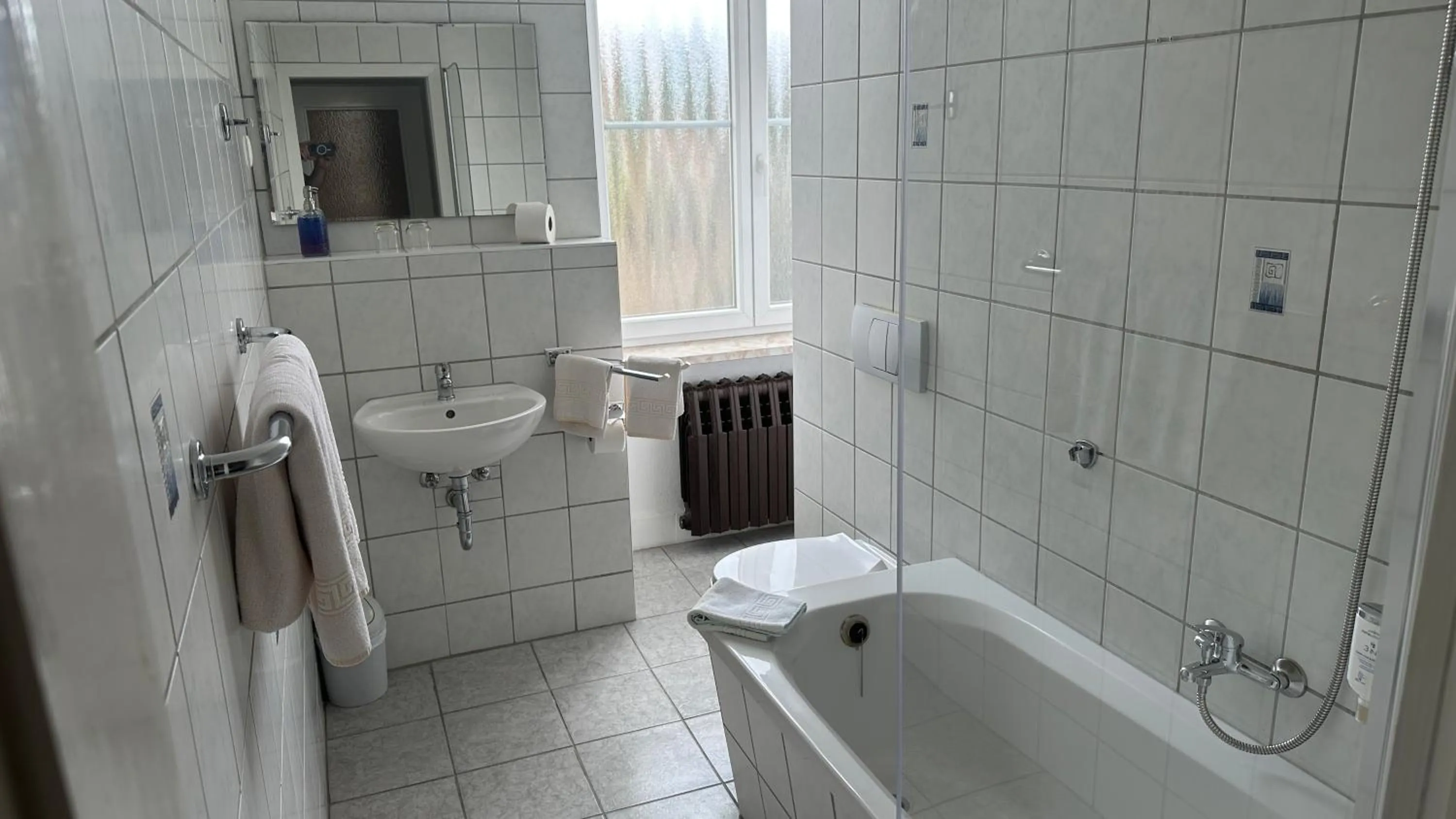 Shower in Hotel "Stadt Köthen"