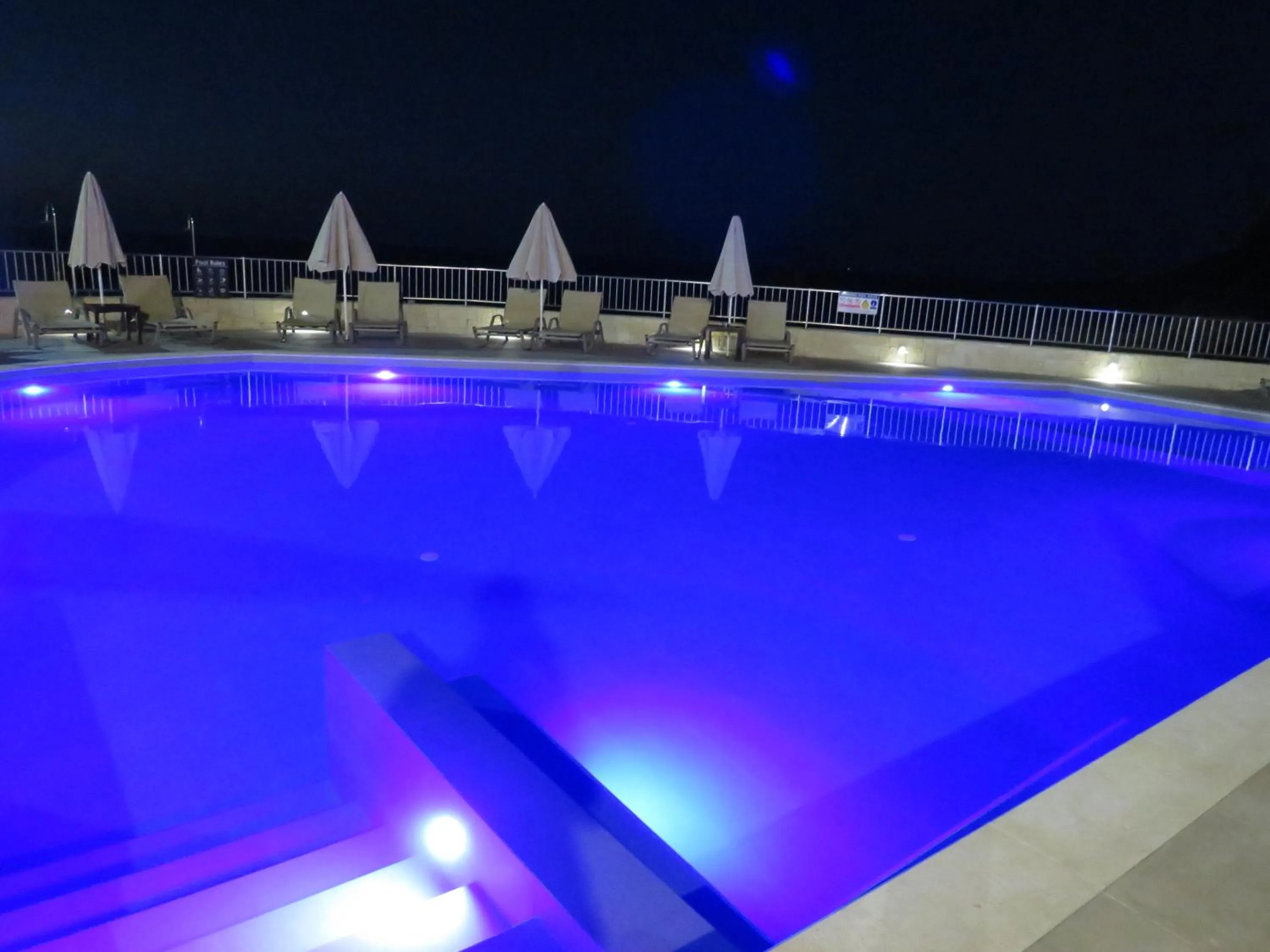 Blue Beach Villas Apartments